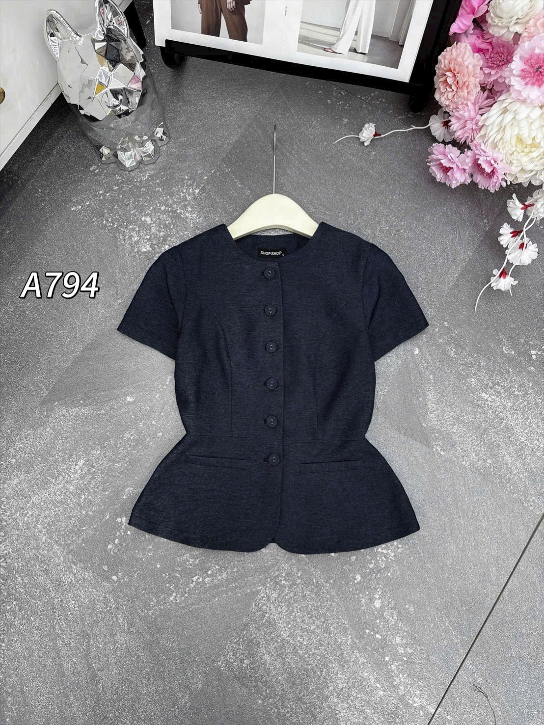 A794 áo peplum cúc bọc