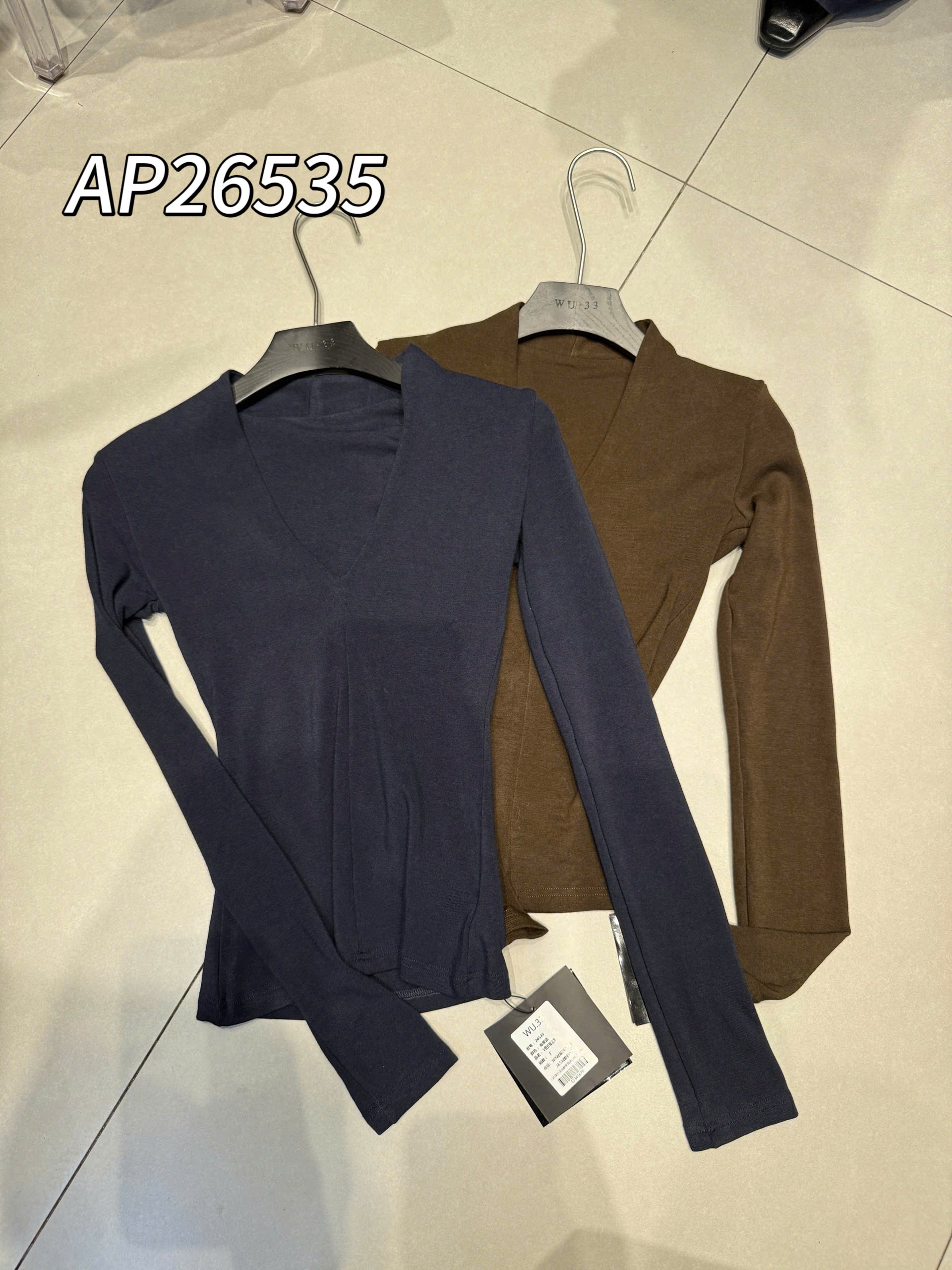 AP26535 Áo thun dài tay cổ V