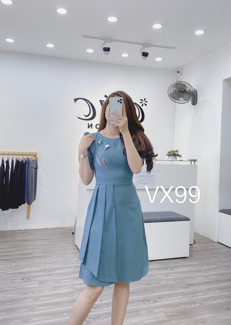 VX99 váy thêu cườm hoa huệ