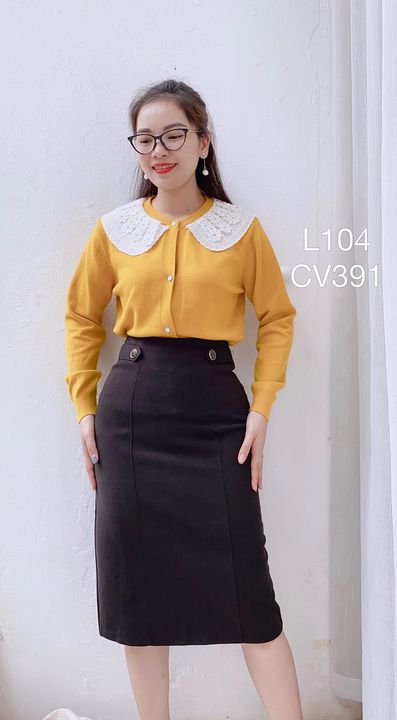 L104 áo len cổ ren hoa cúc ngọc