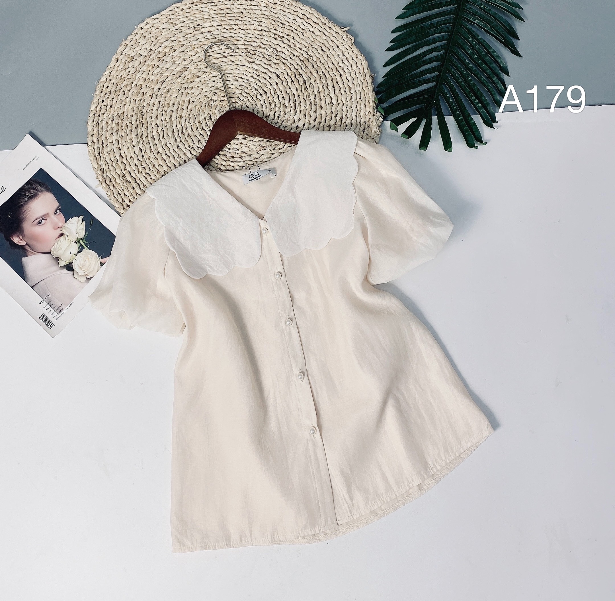 A179 áo tơ cổ viền hoa