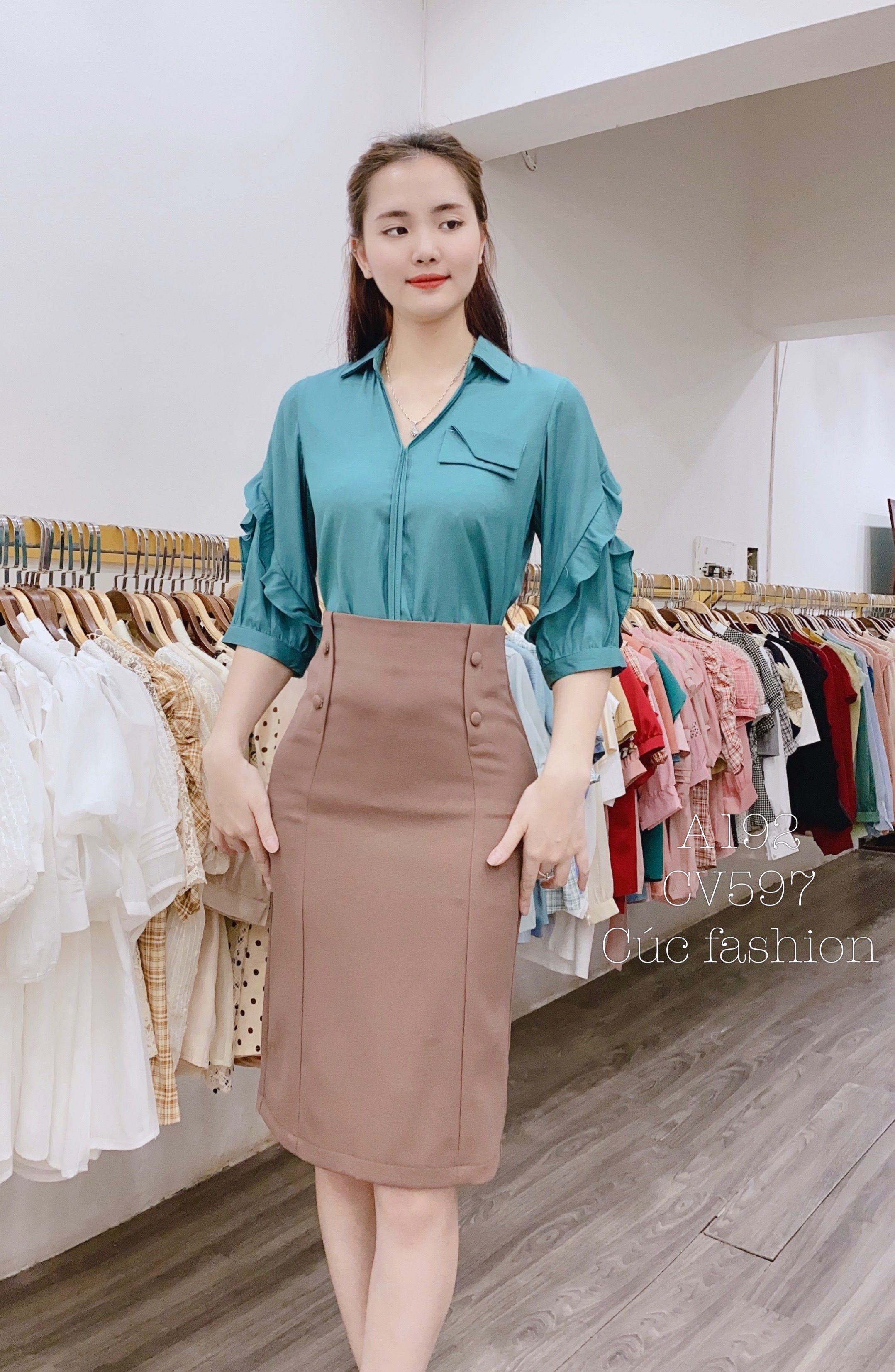 CV597 cv 4 cúc bọc