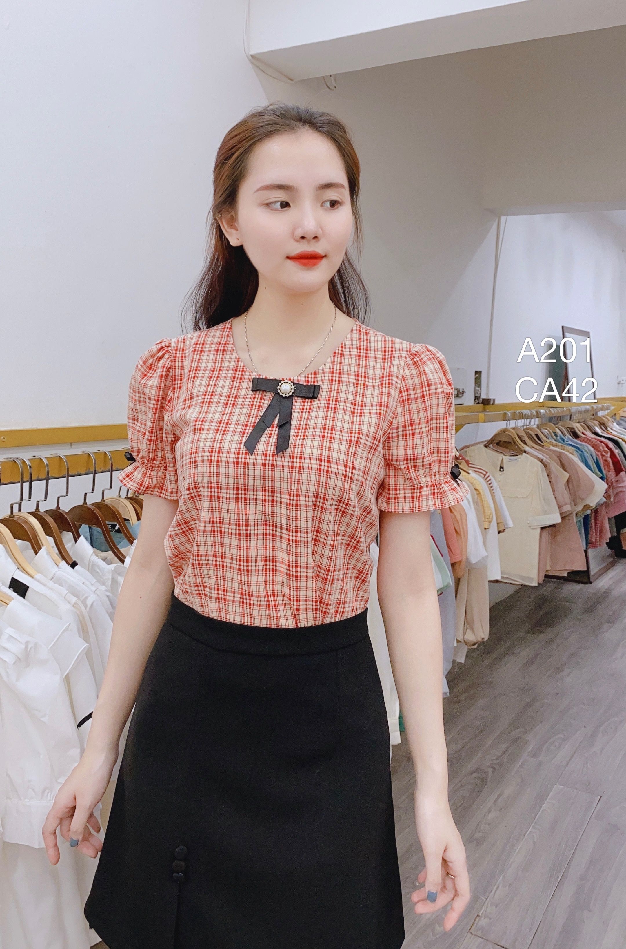 A201 áo sơ mi kẻ nơ cài đen