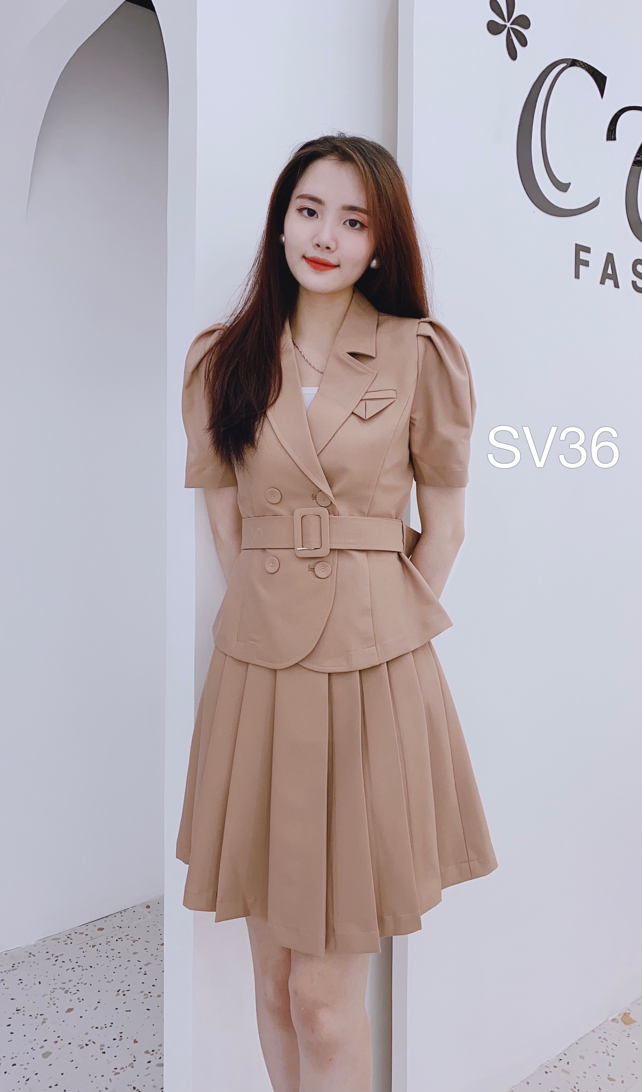 Set áo vest kèm cài áo chân váy xếp ly dễ thương cho bé gái BGB121853– Bé  Xinh Shop