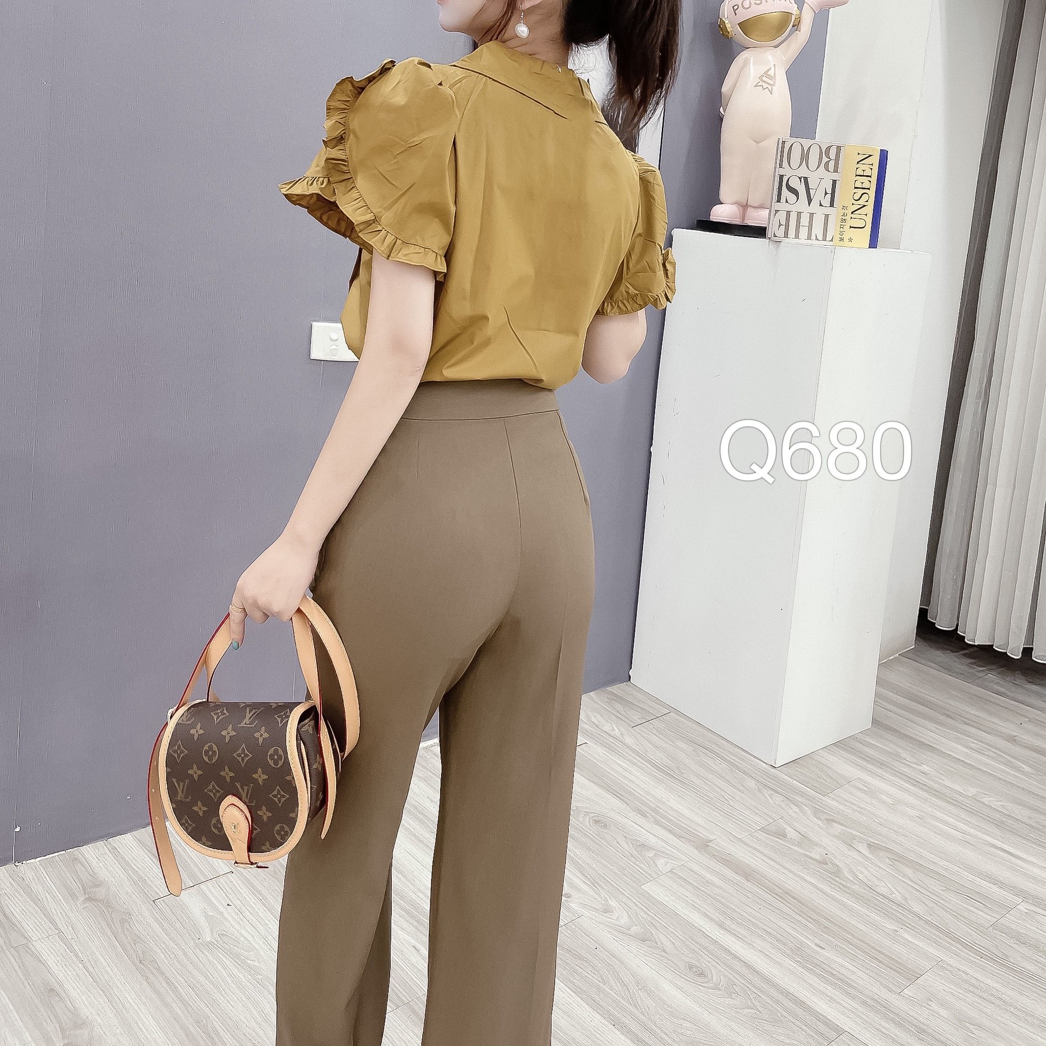 Q680 quần xuông cạp D