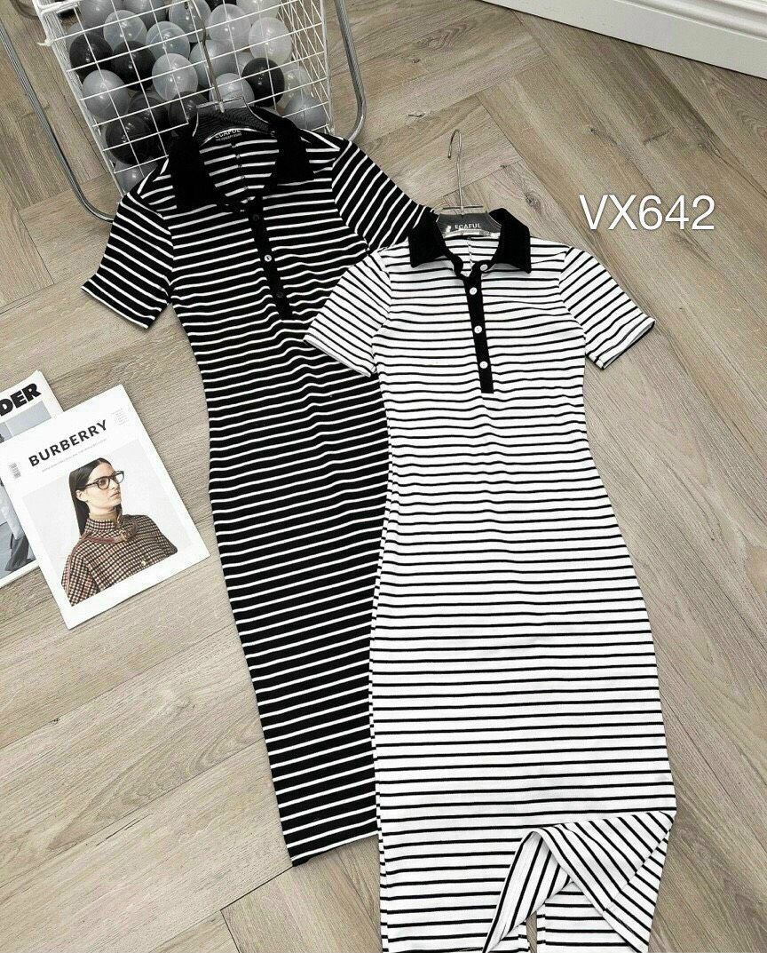 VX642 váy kẻ cổ đen cotton