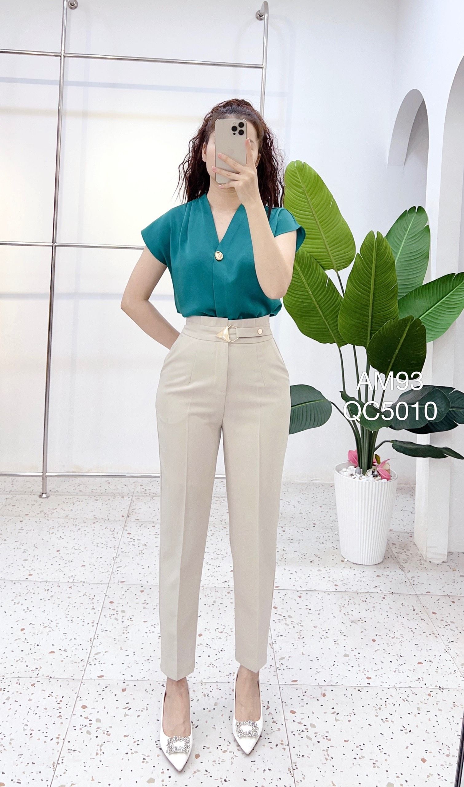 QC5010  khuy quần tam giác nhọn