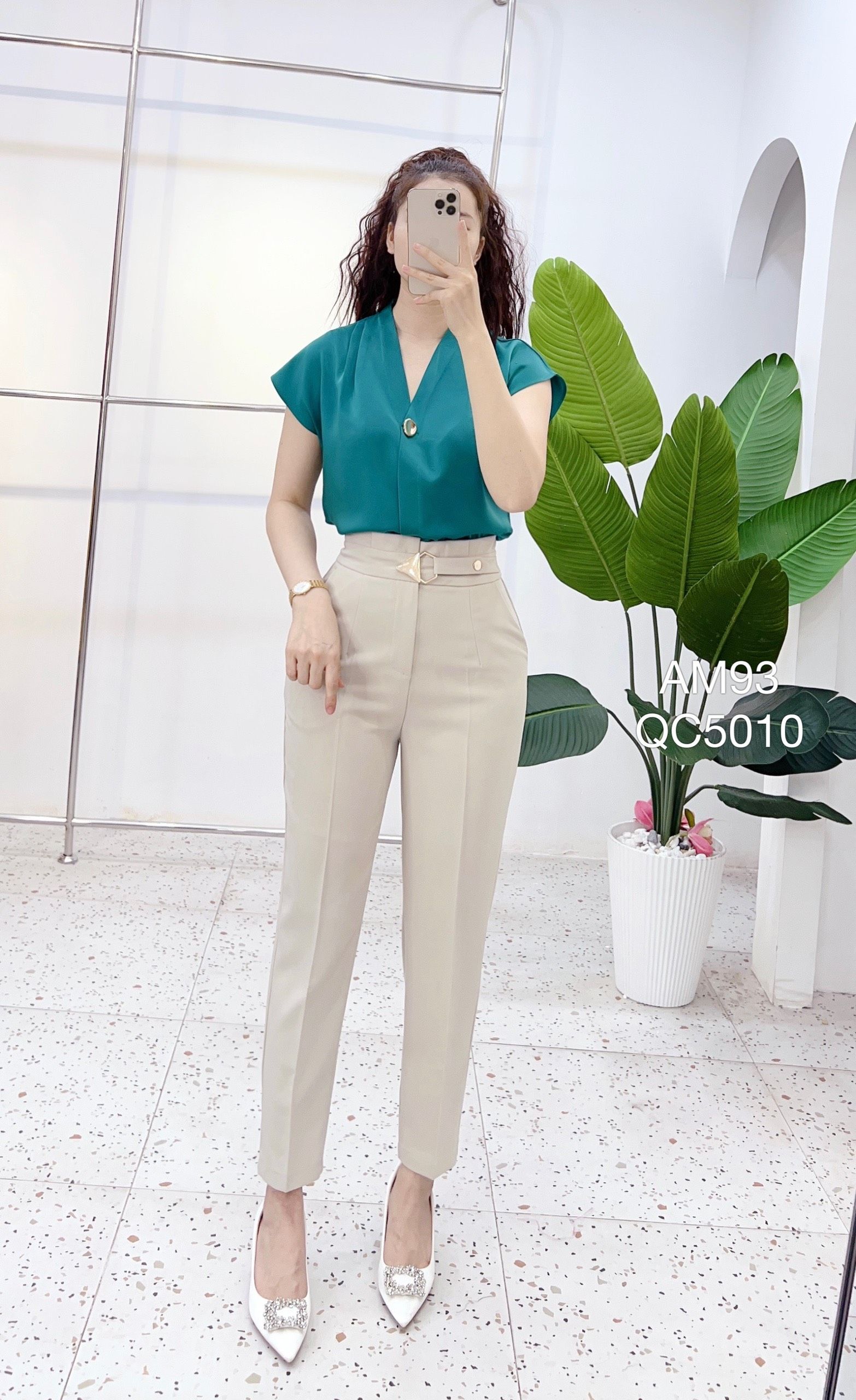 QC5010  khuy quần tam giác nhọn