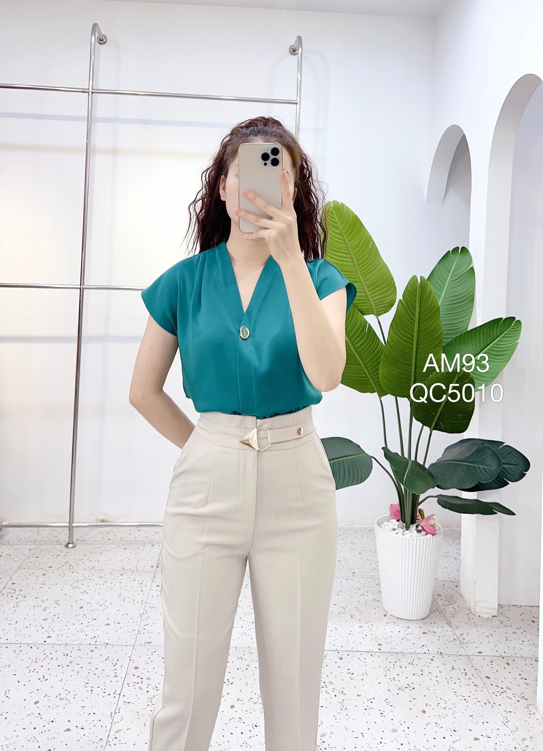 QC5010  khuy quần tam giác nhọn