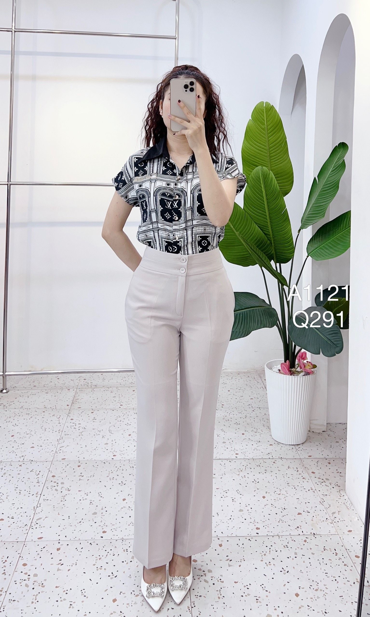A1121 - áo cửa sổ LV