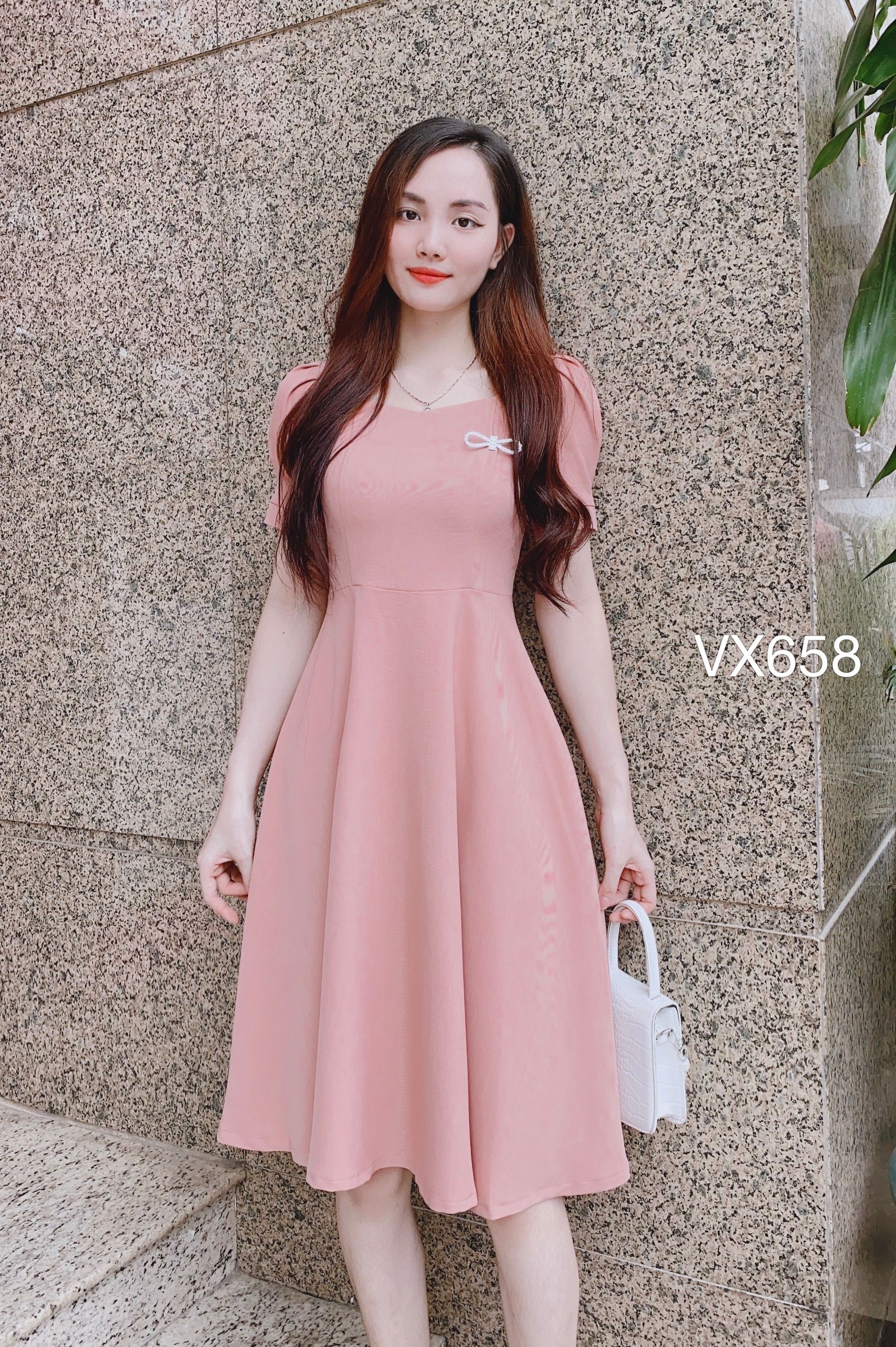 VX658 Váy cộc tay xòe trơn