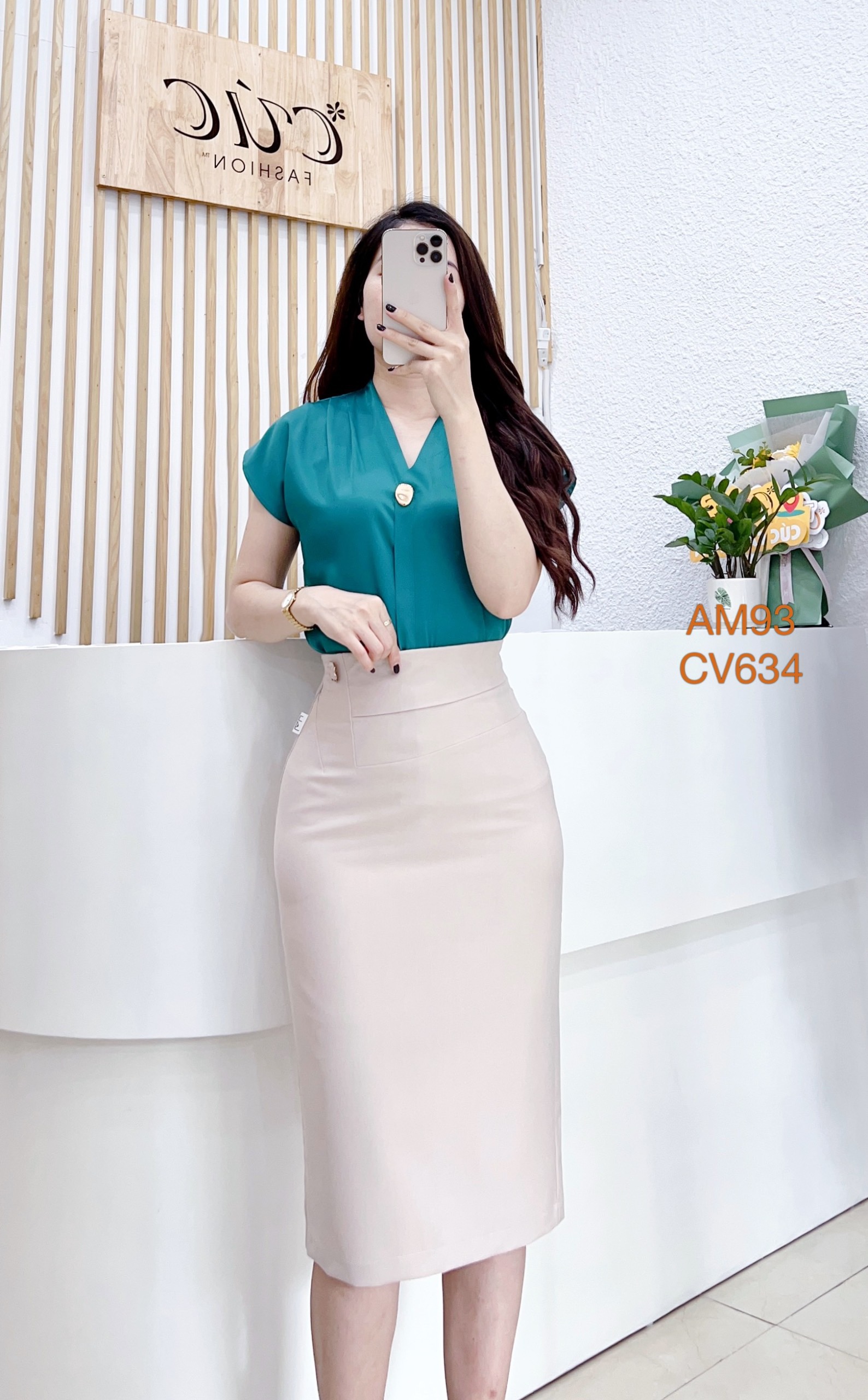 CV634 CV 1 cúc đá lệch