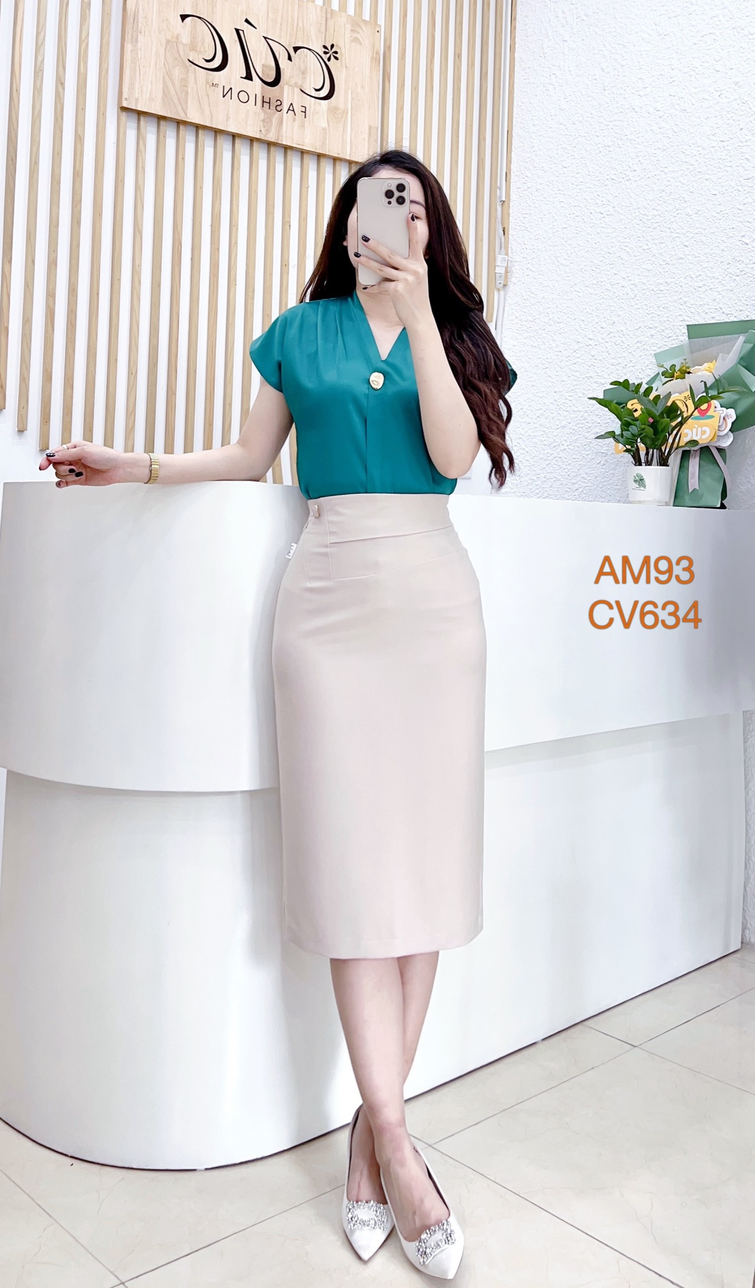 CV634 CV 1 cúc đá lệch