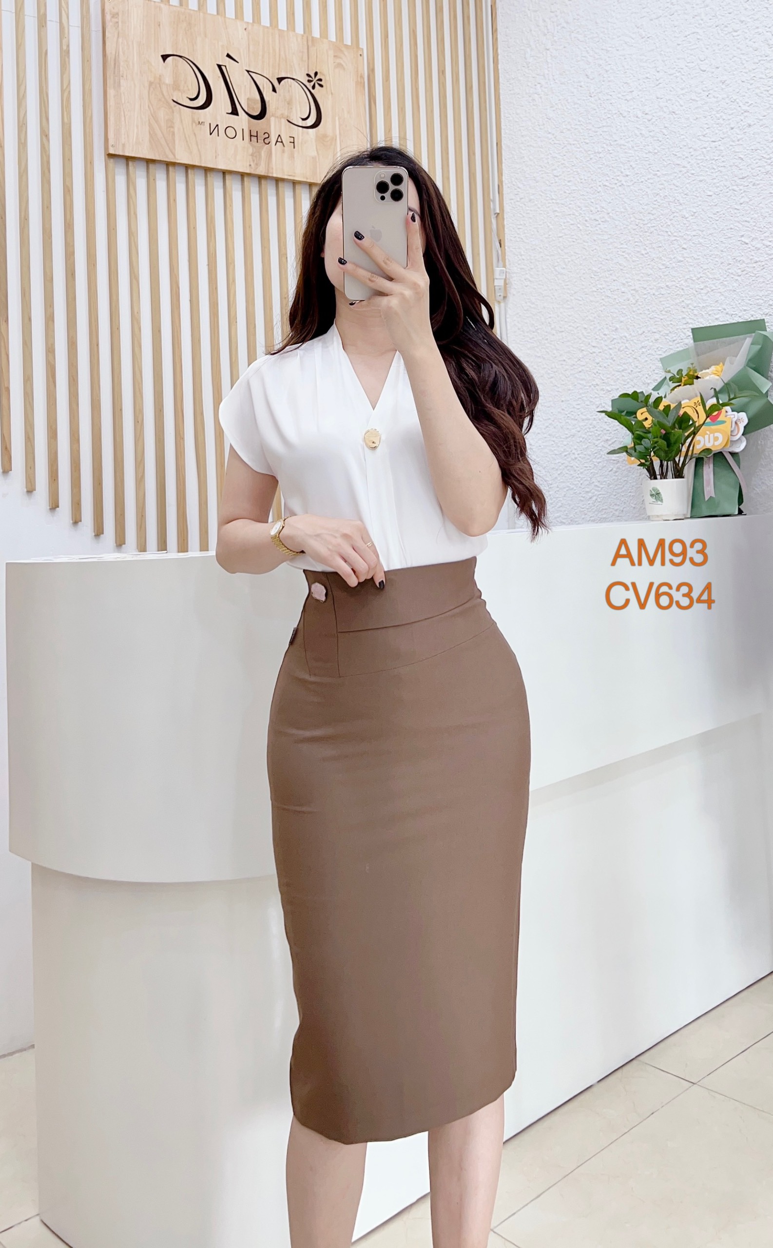 CV634 CV 1 cúc đá lệch