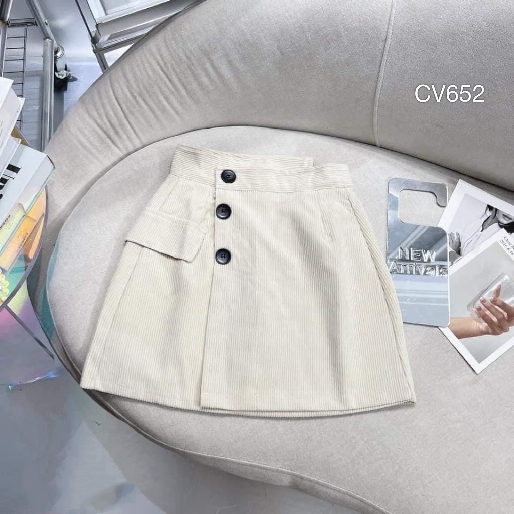 CV652 CV ngắn 3 cúc lệch