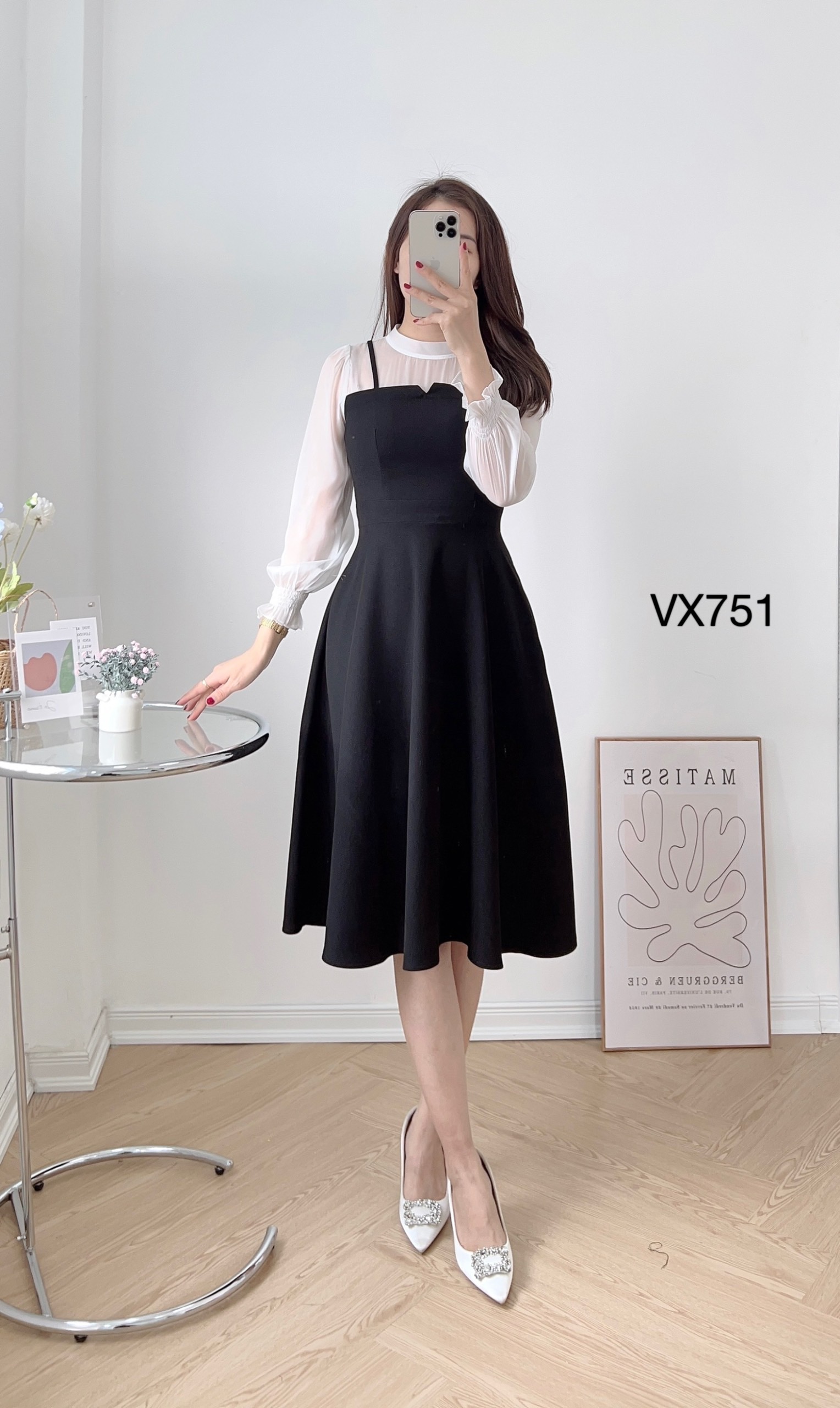 áo váy yếm xòe nữ tính - AV904 | thoitrangxitin.com