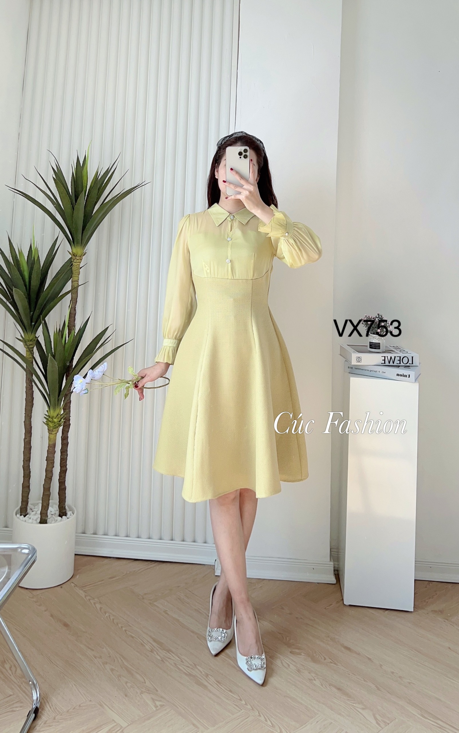VX758 Váy dạ phối cổ đức