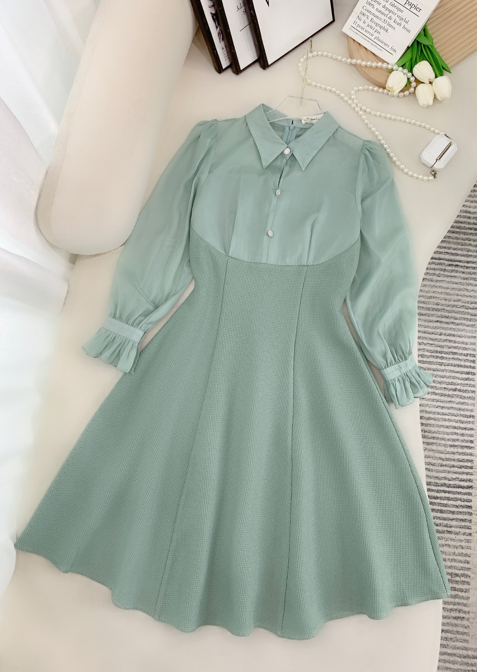 VX758 Váy dạ phối cổ đức
