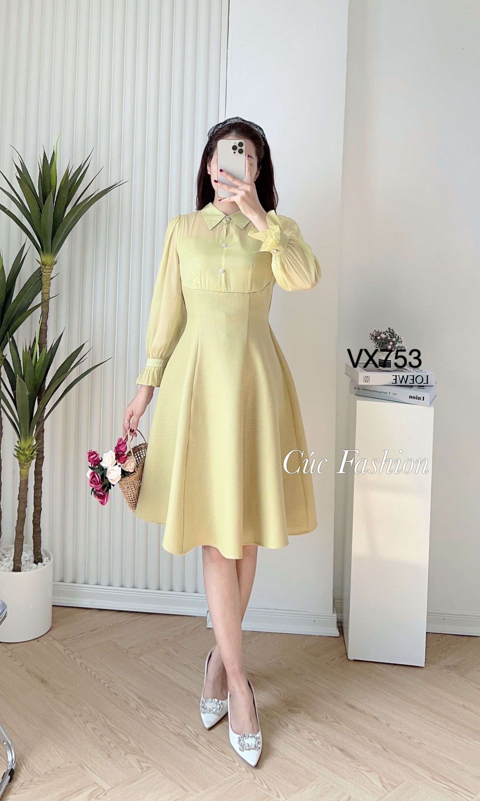 VX758 Váy dạ phối cổ đức