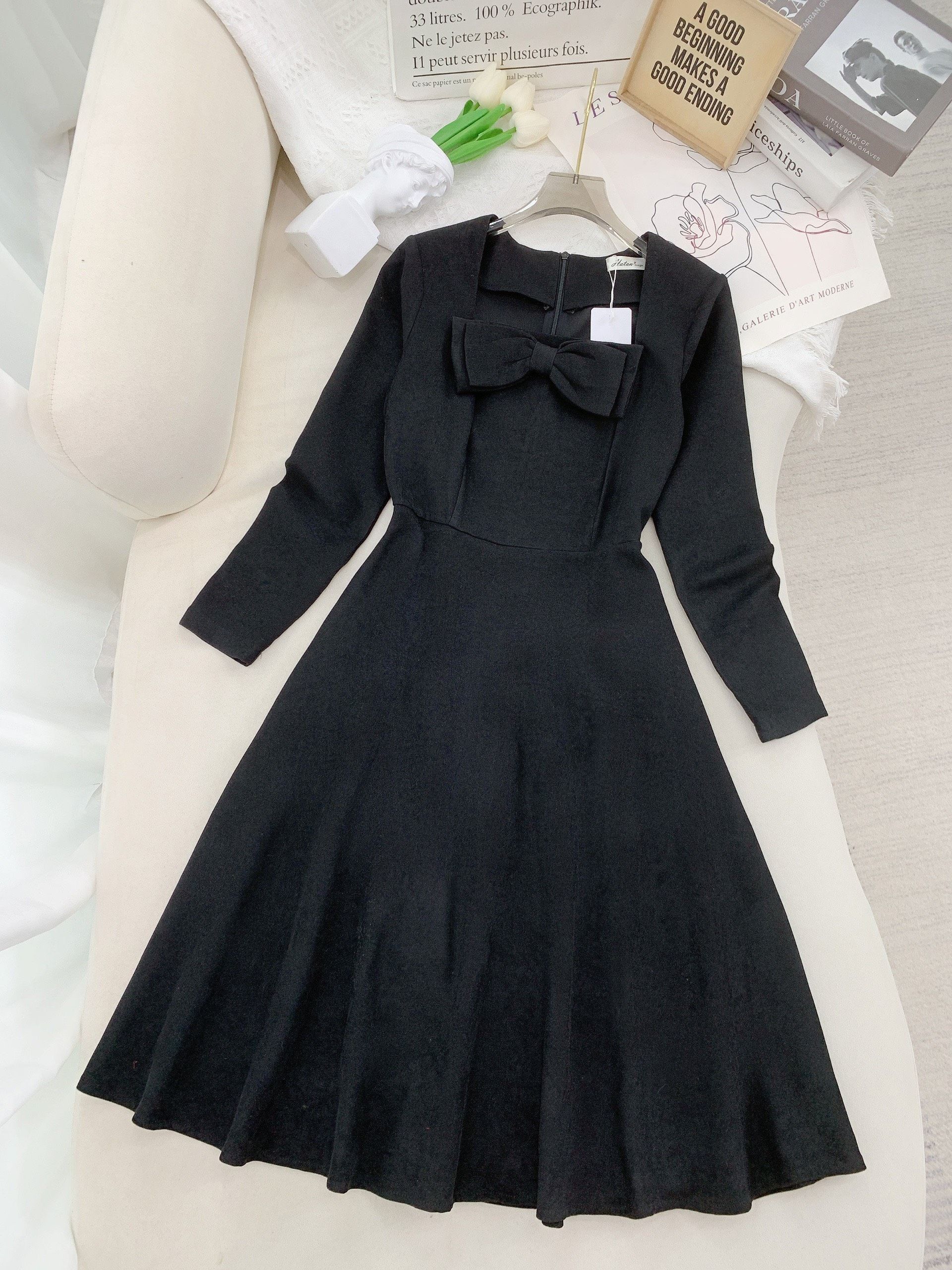 Váy nhung tăm chữ A đen chấm bi 61060 size lớn | Quần áo size lớn | Quần áo  ngoại cỡ | Shop size lớn