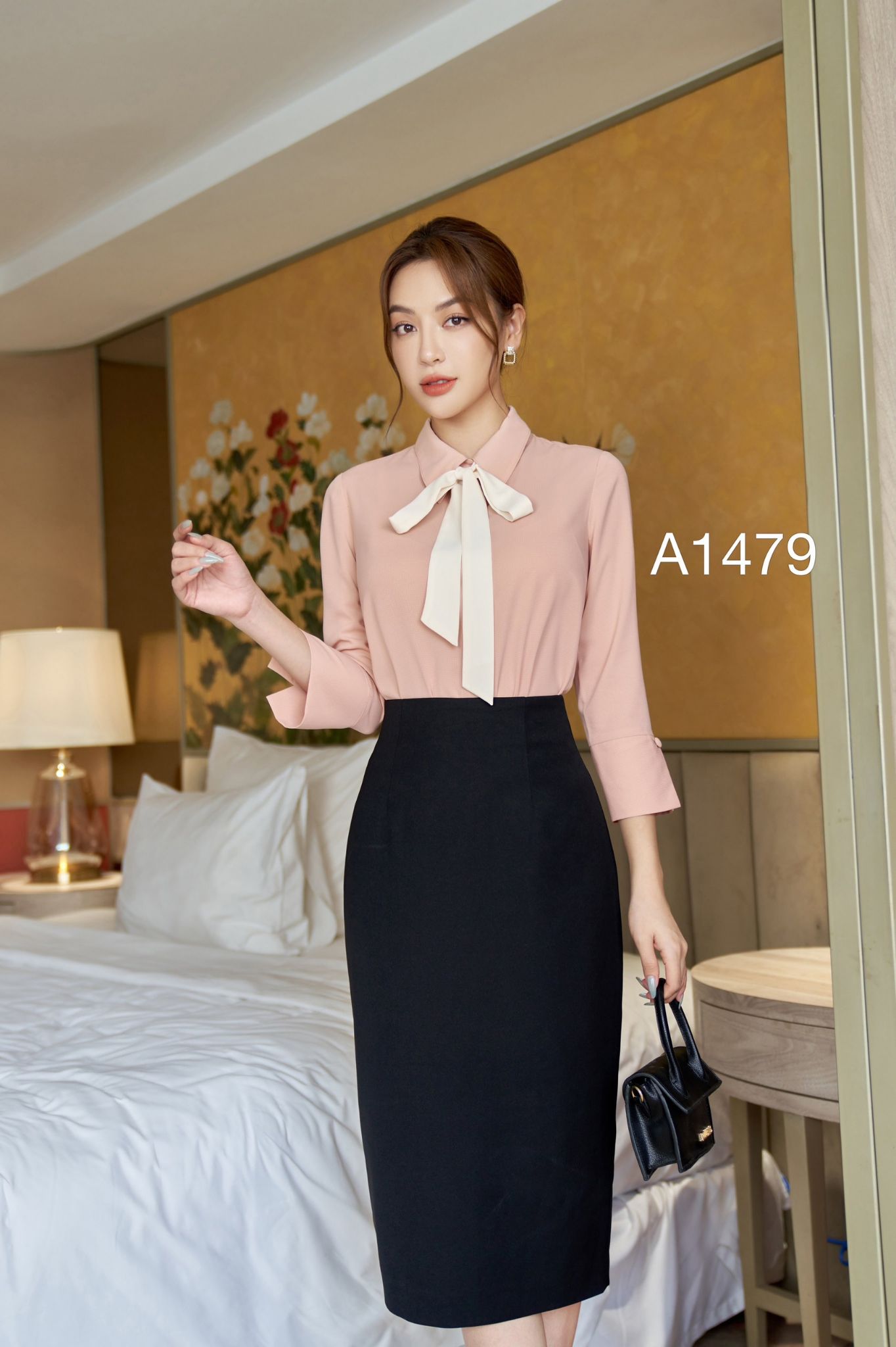 A1479 Áo nơ đồng màu