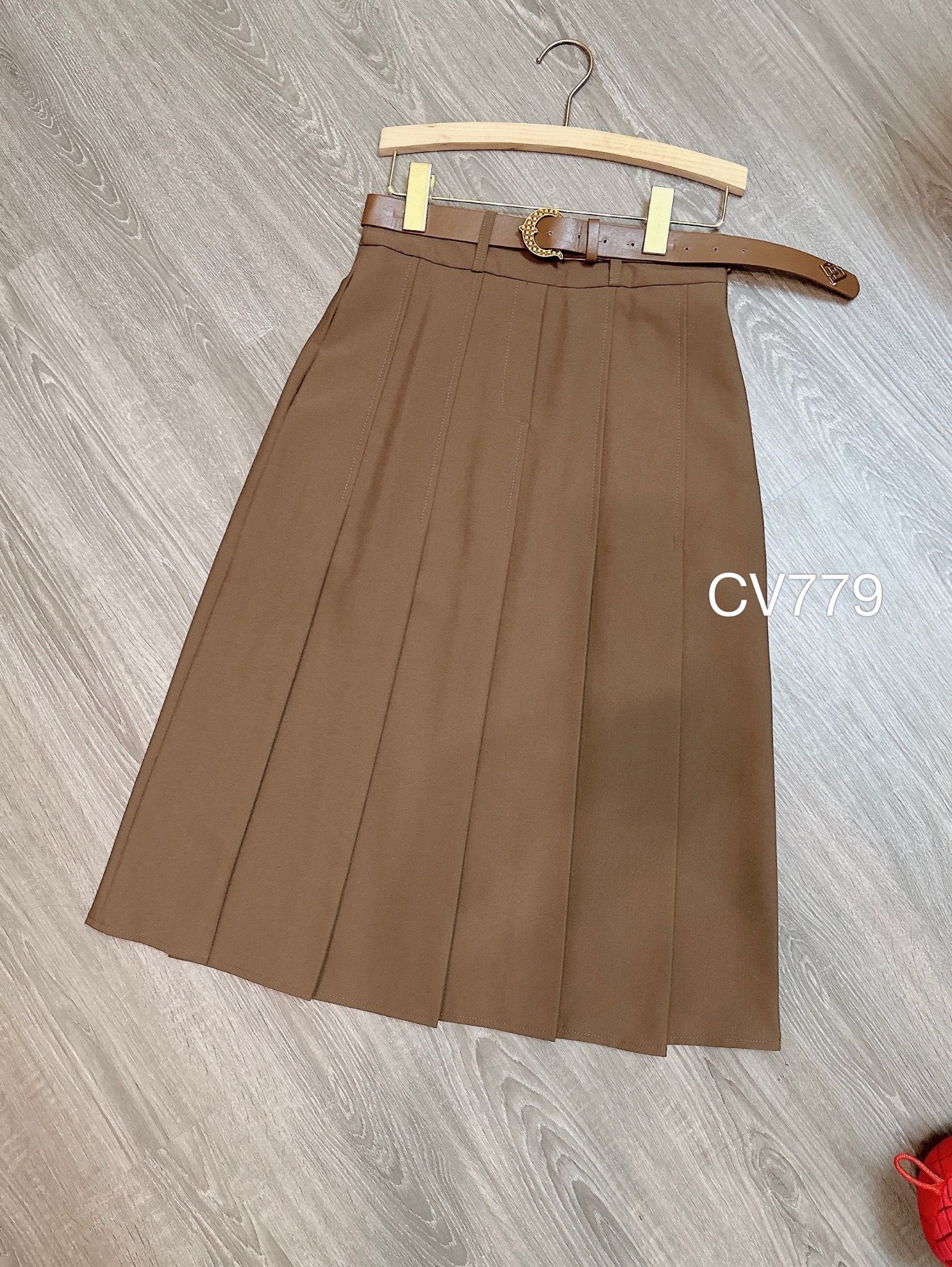 CV779 CV xòe 4 ly đai