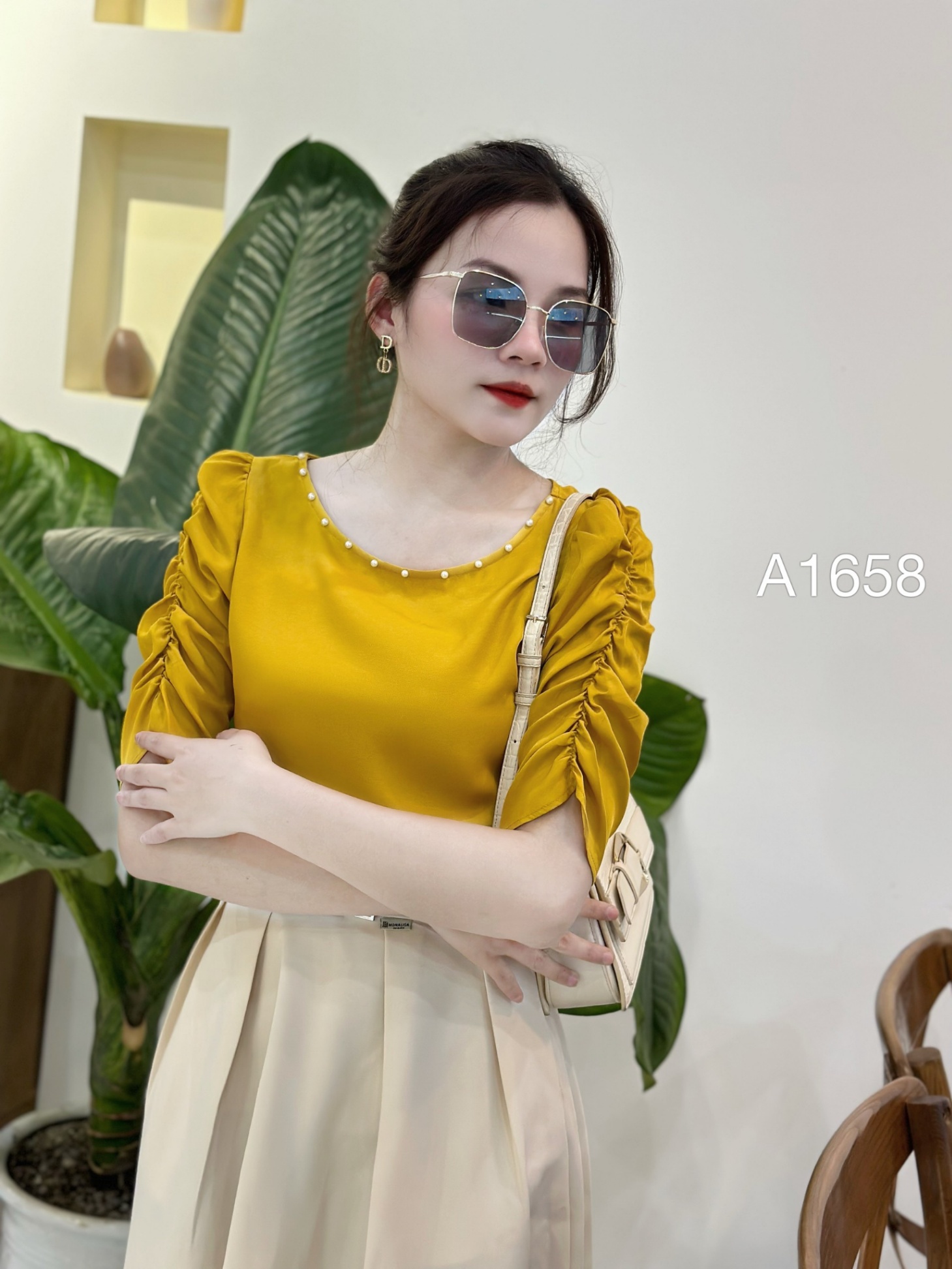 A1658 áo cổ thuyền ngọc