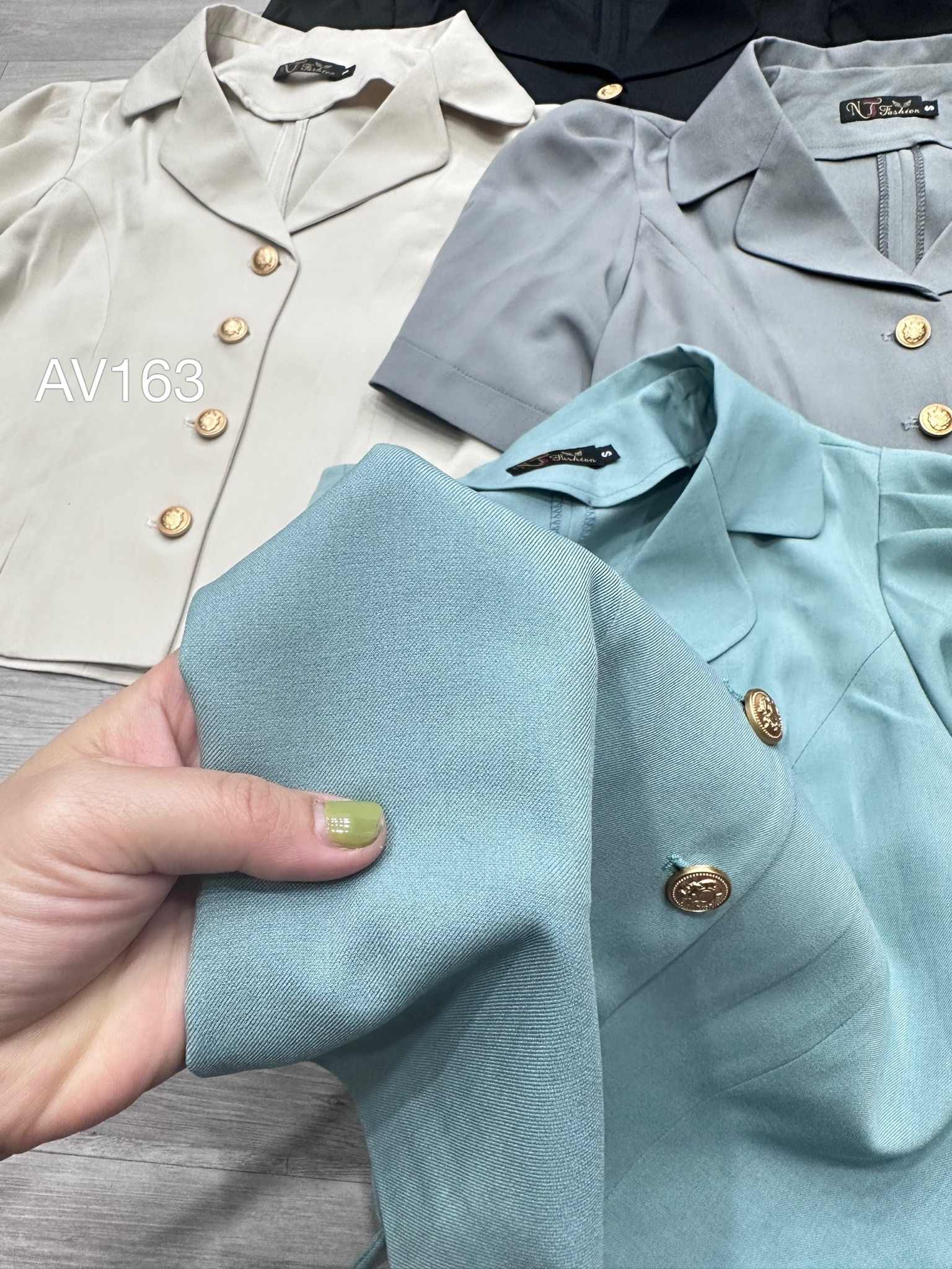 AV163 áo vest khuy đồng