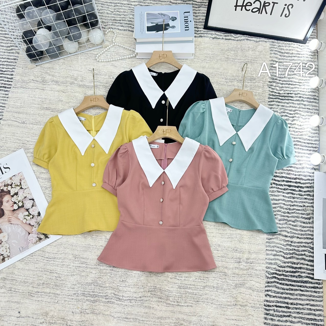 A1742 áo peplum cổ trắng