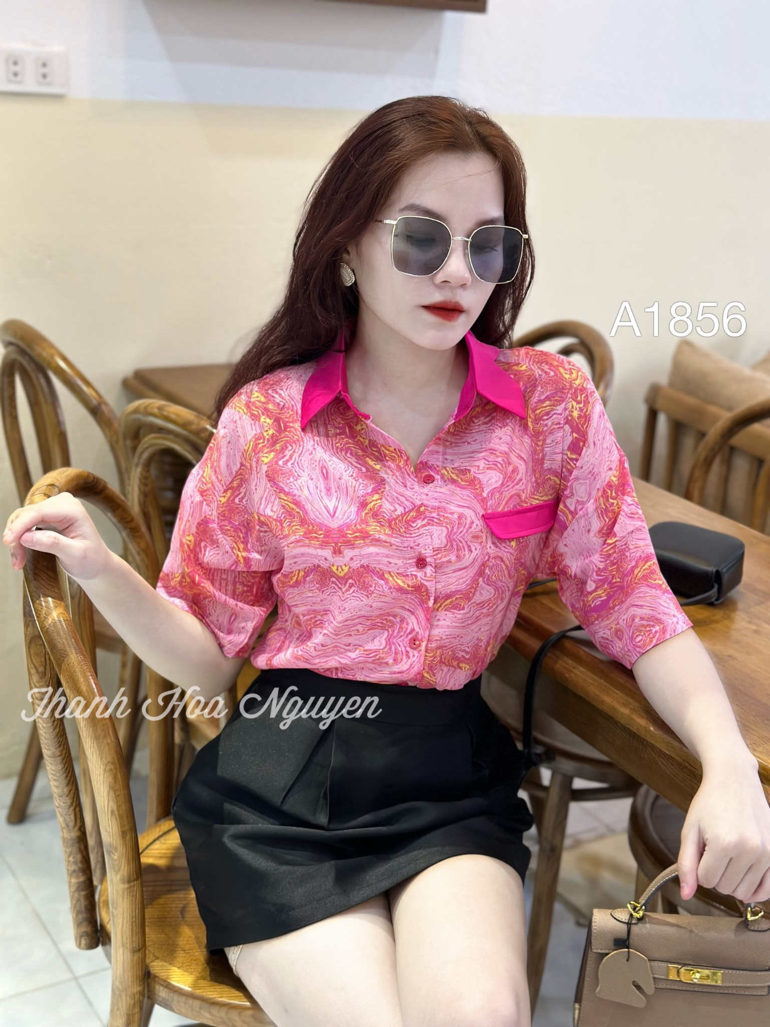A1856 áo cổ bướm tay lửng