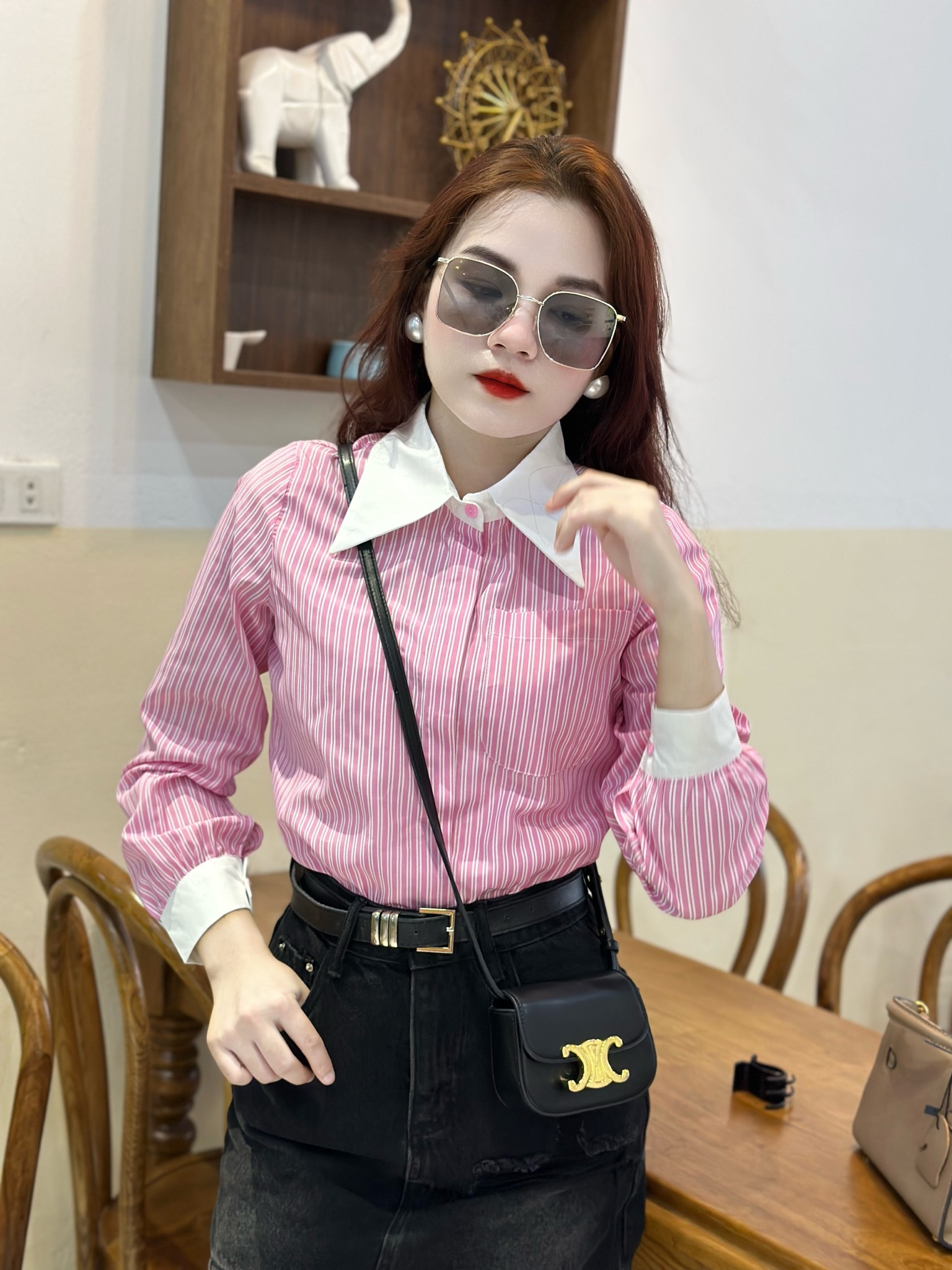 A1864 áo kẻ cổ trắng dài tay
