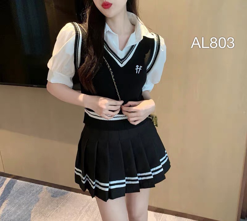 AL803 áo len cổ sơ mi thêu ngực