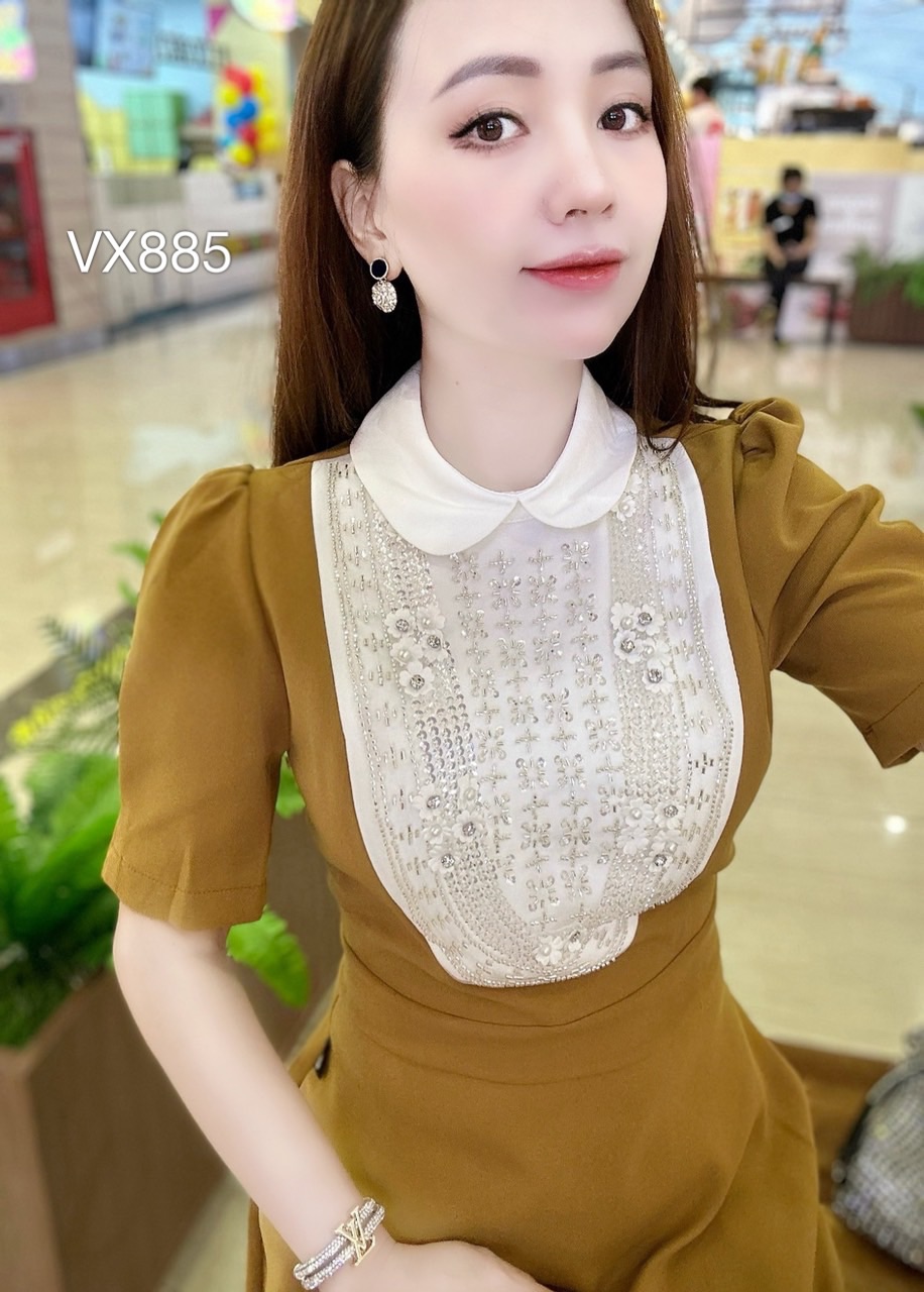 VX885 váy cổ sen đính đá