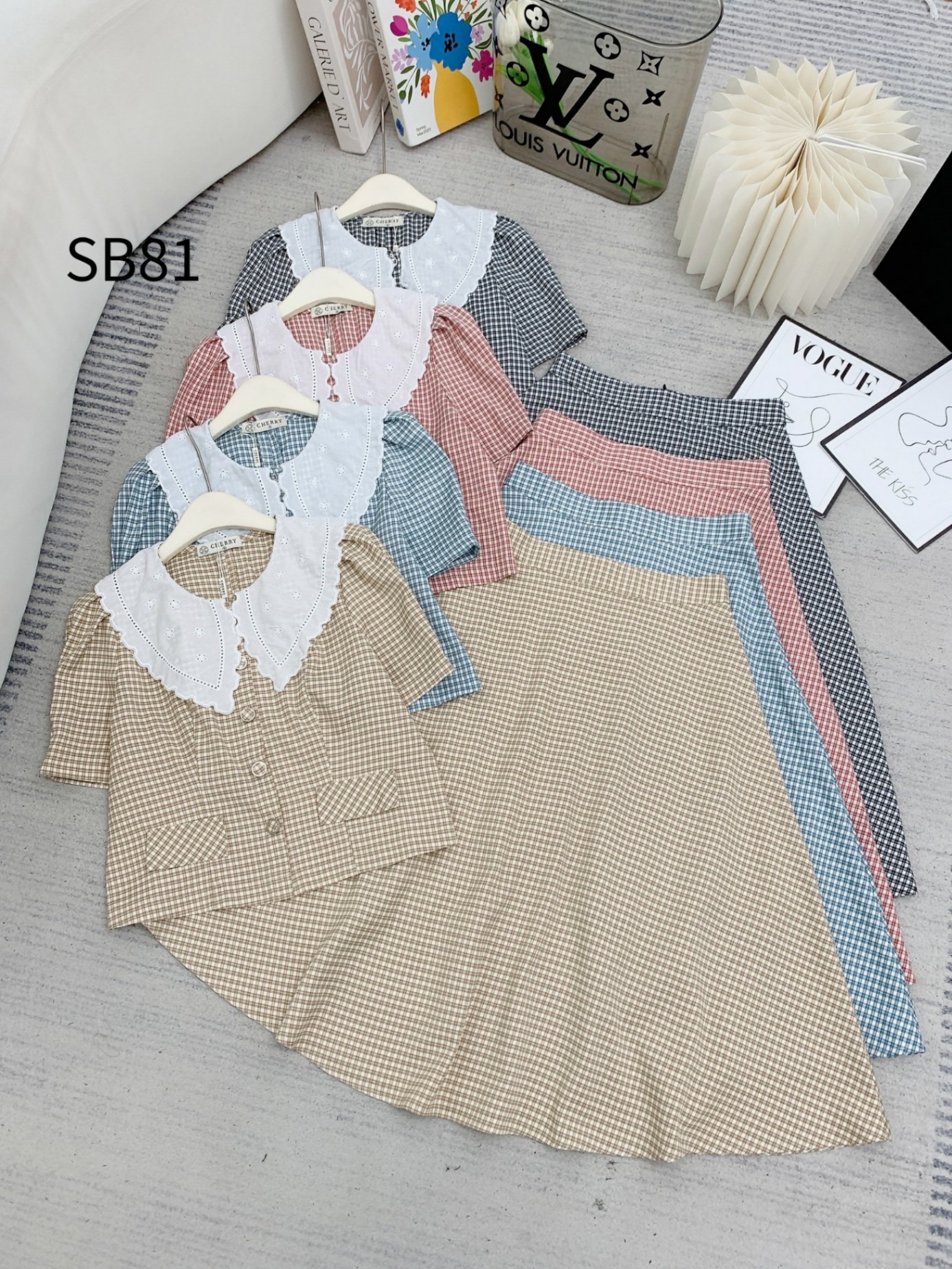 SB81 set váy kẻ xòe cổ phối