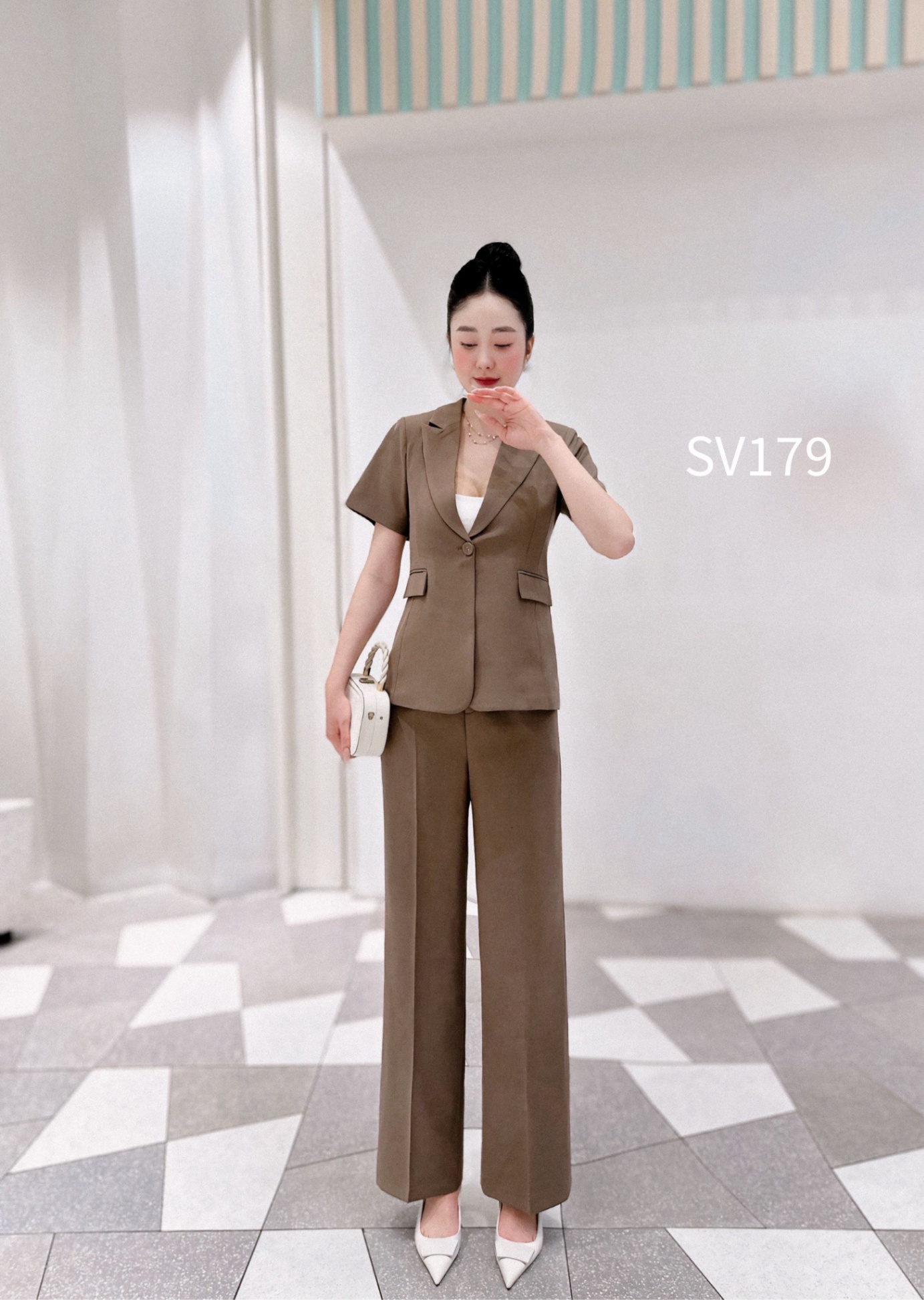 SV179 set vest cổ vếch quần xuông