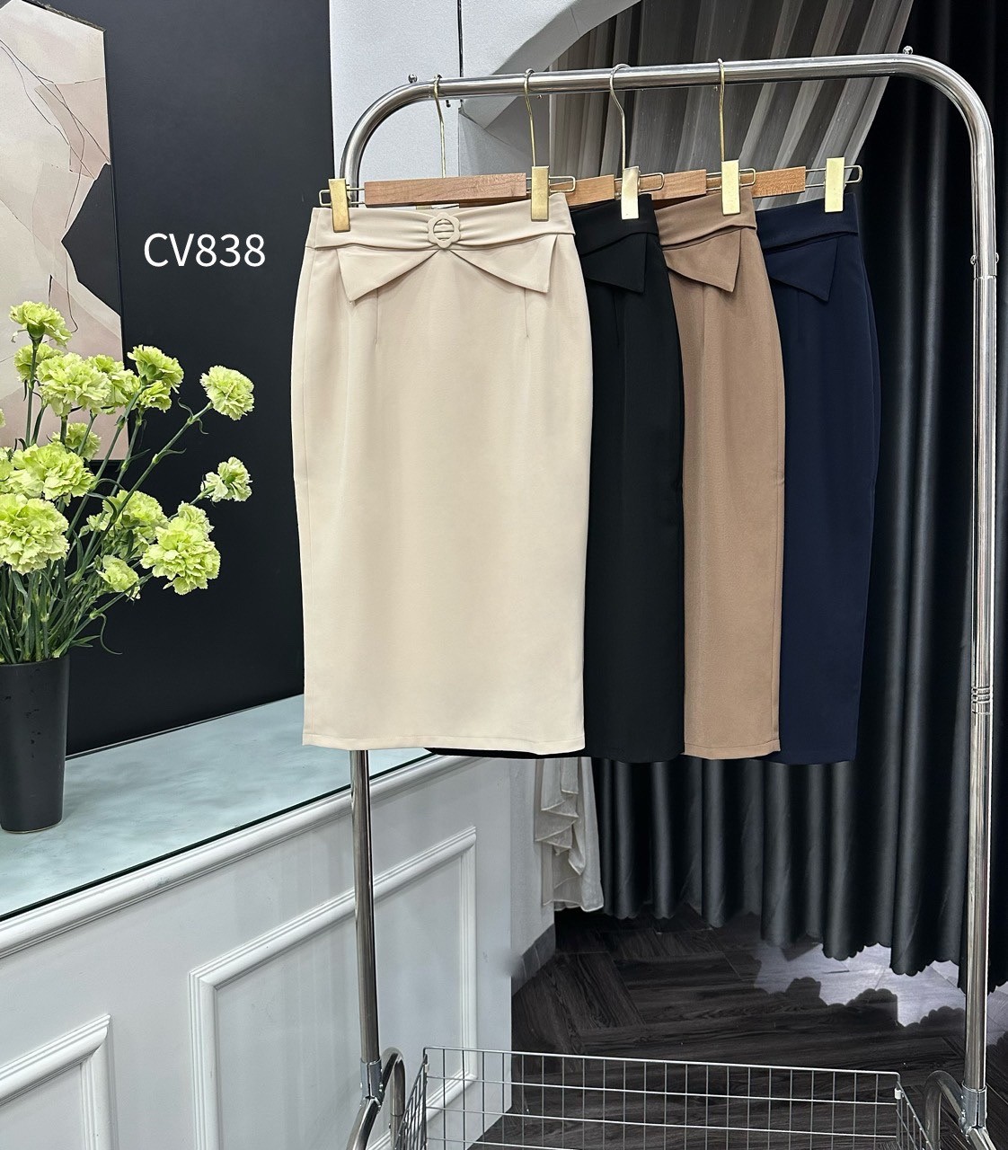 CV838 cv bút chì 2 vạt nhọn đai hoa