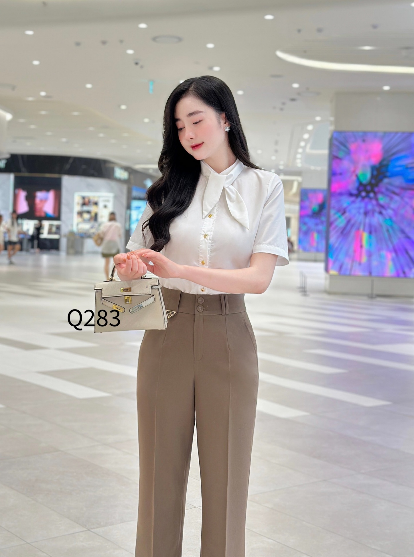 Q283 quần loe nhẹ 2 cúc bọc đỉa tag