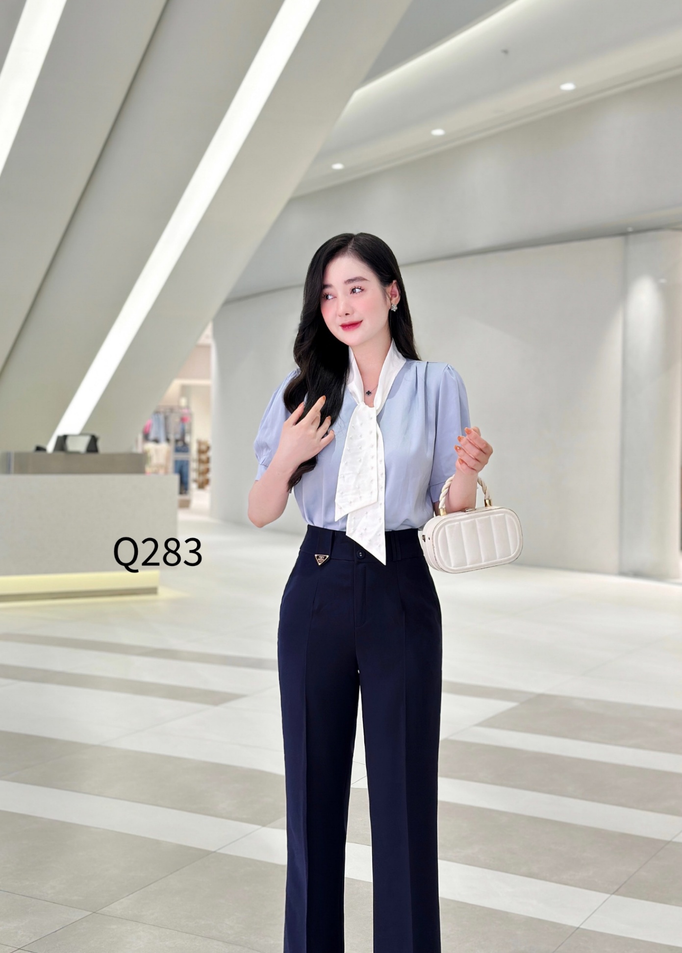 Q283 quần loe nhẹ 2 cúc bọc đỉa tag