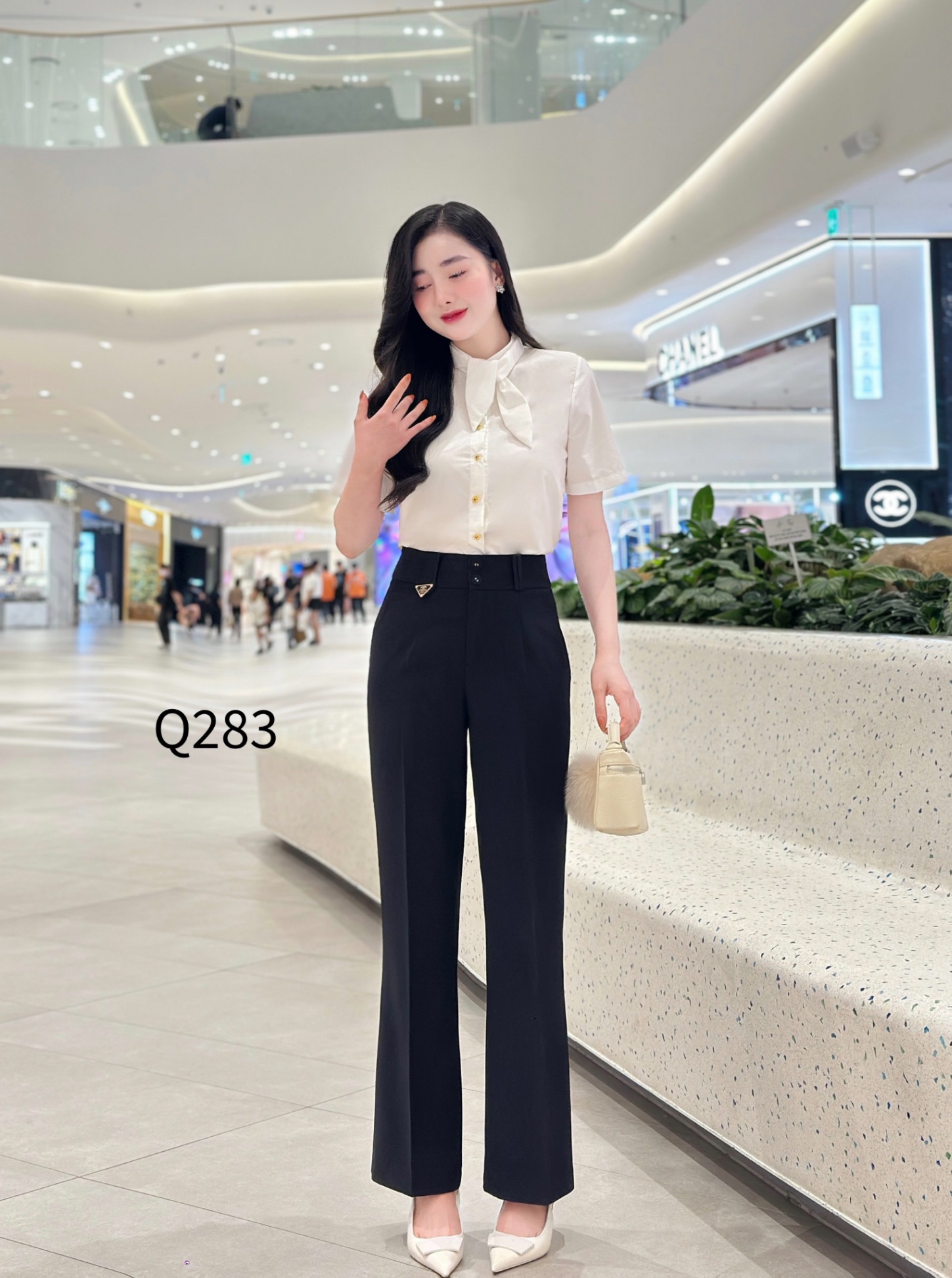 Q283 quần loe nhẹ 2 cúc bọc đỉa tag