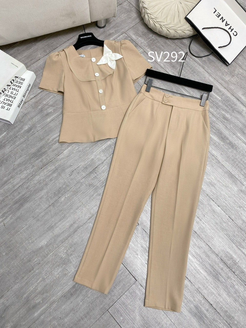 SV292 set áo hoa trắng quần baggy 2 cúc bọc