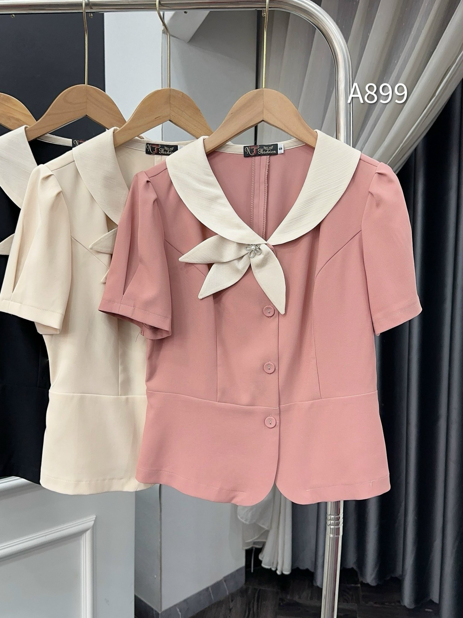 A899 Áo peplum cổ lá