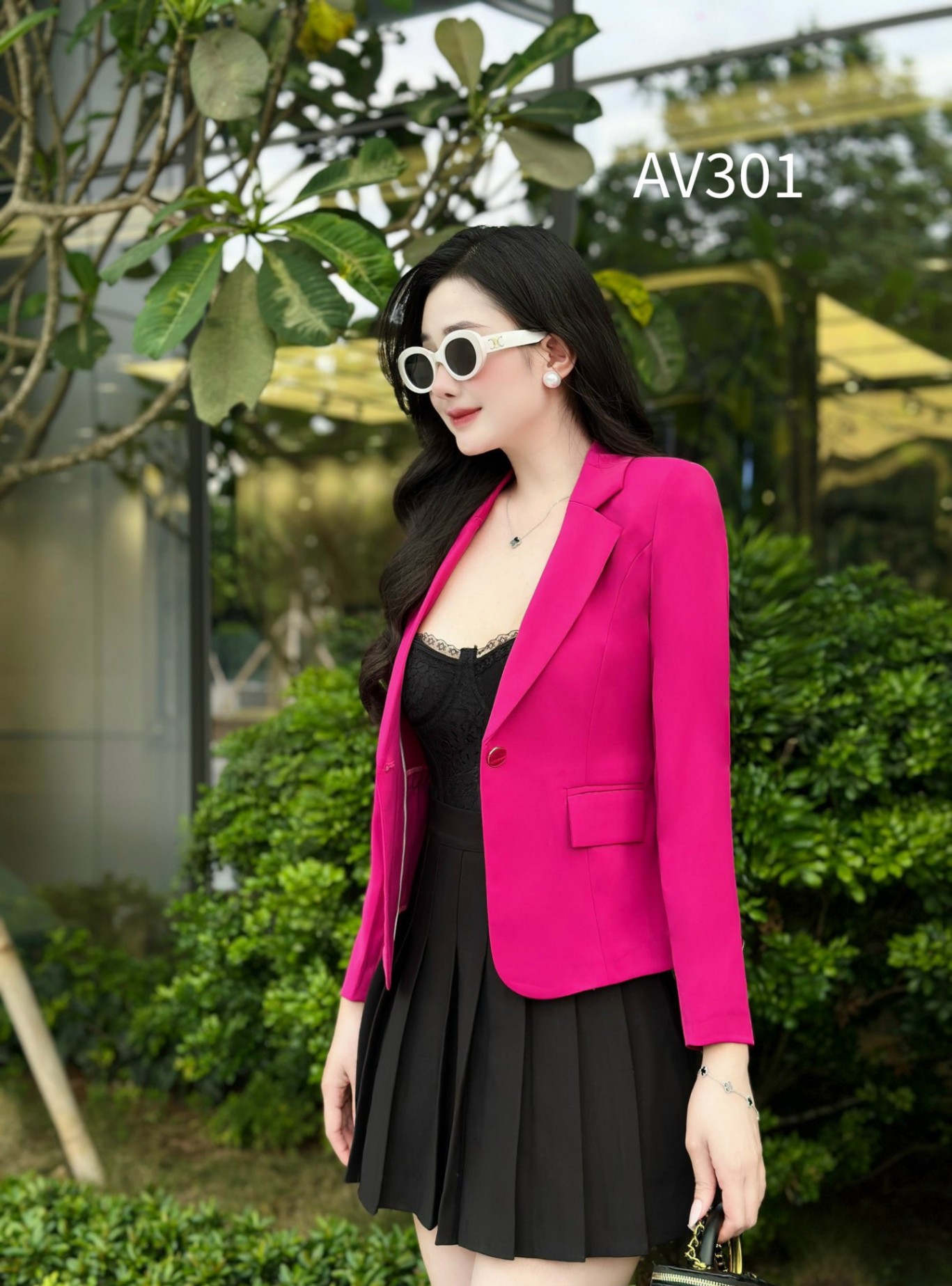 AV301 Áo vest cổ K cúc vàng