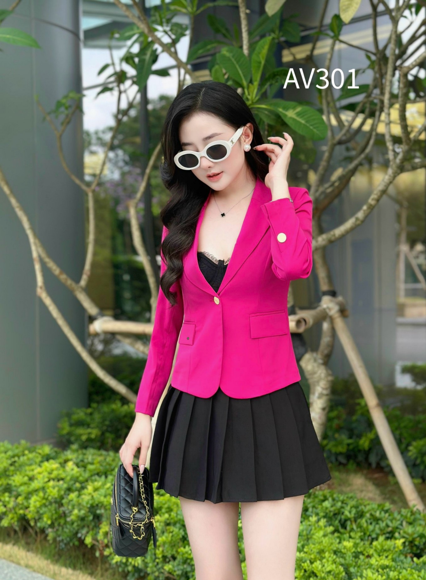 AV301 Áo vest cổ K cúc vàng