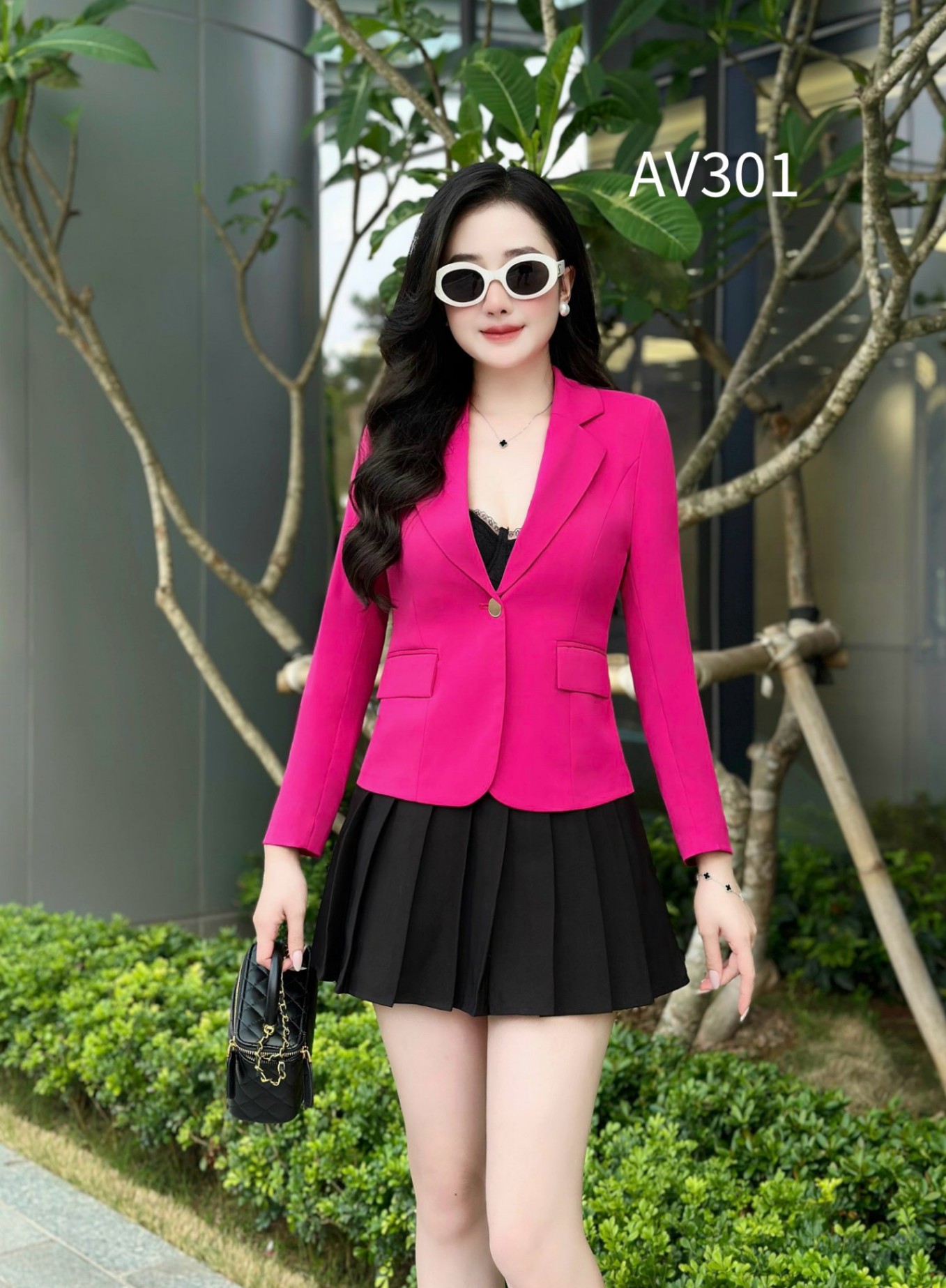 AV301 Áo vest cổ K cúc vàng