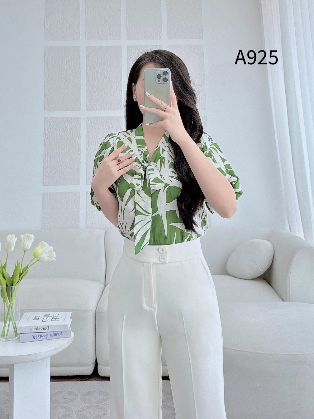 A925 áo tay bồng cổ nơ