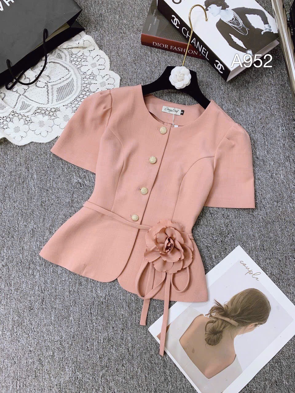 A952 áo peplum tag hoa