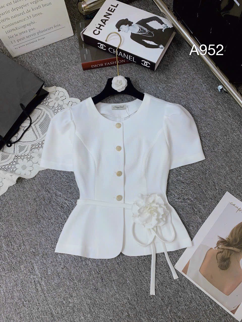 A952 áo peplum tag hoa