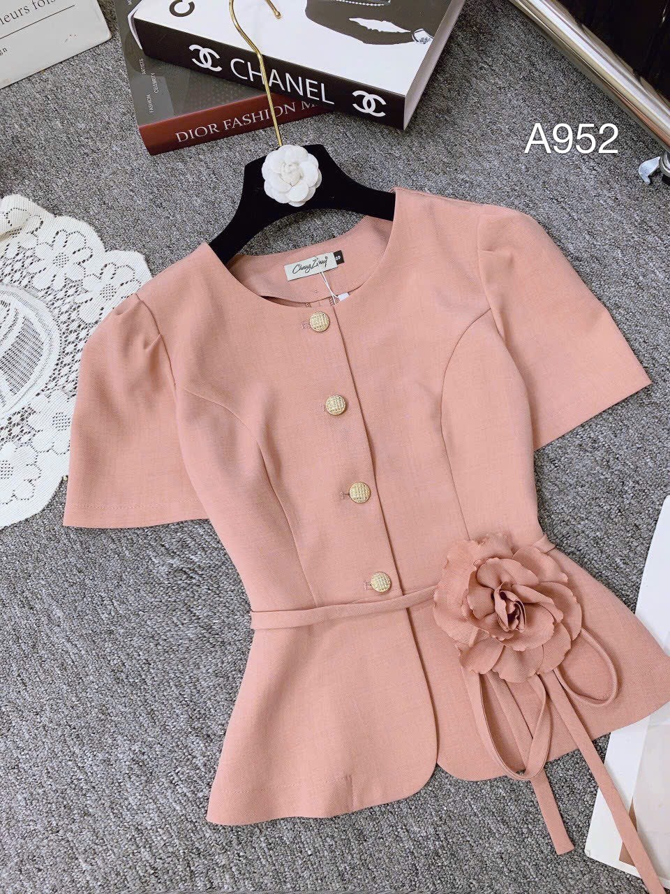 A952 áo peplum tag hoa