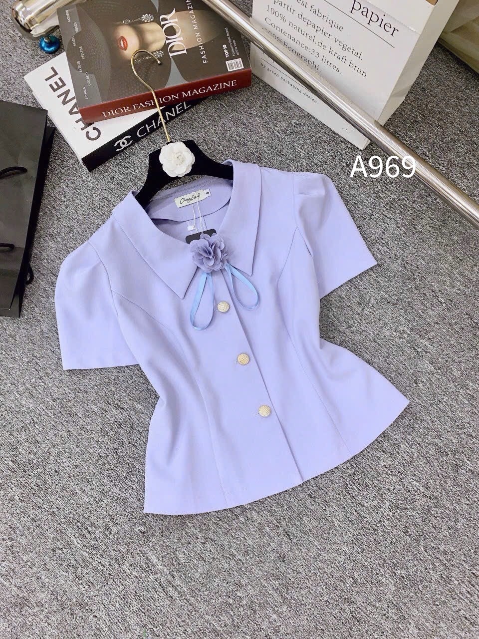 A969 Áo peplum cổ nhọn tag hoa