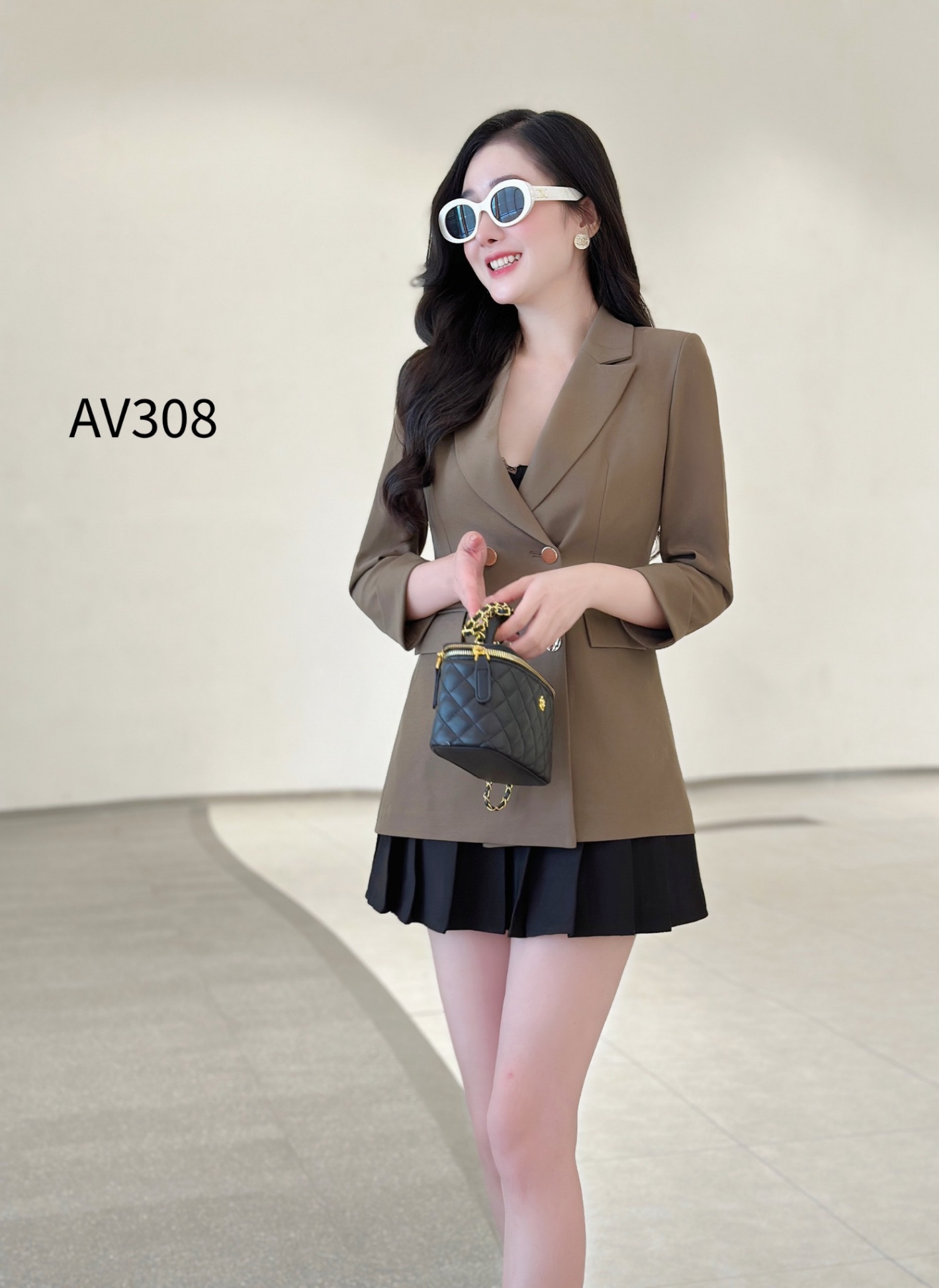 AV308 áo vest 4 cúc vàng cổ vếch